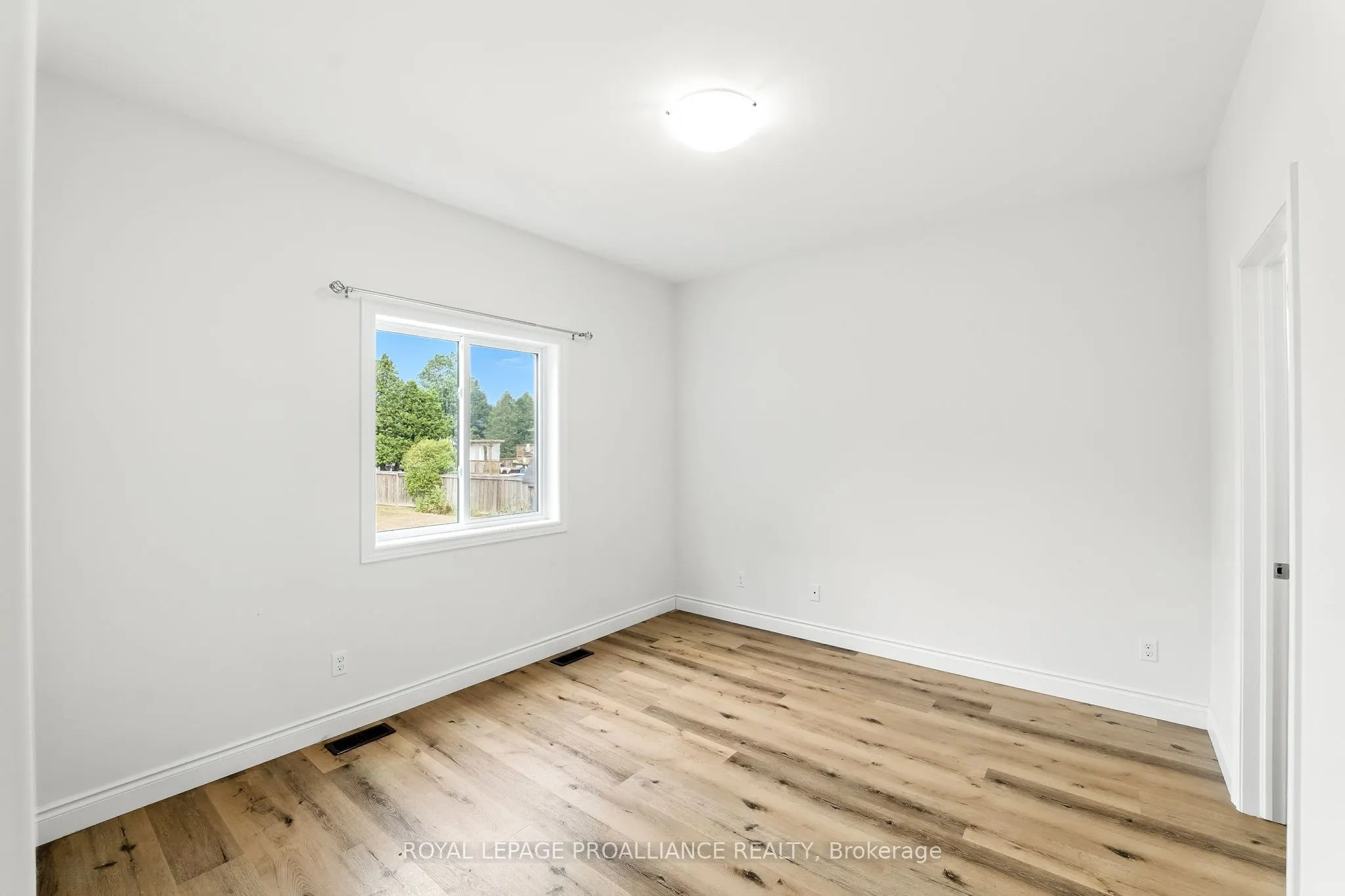 27 Rabbit Road
