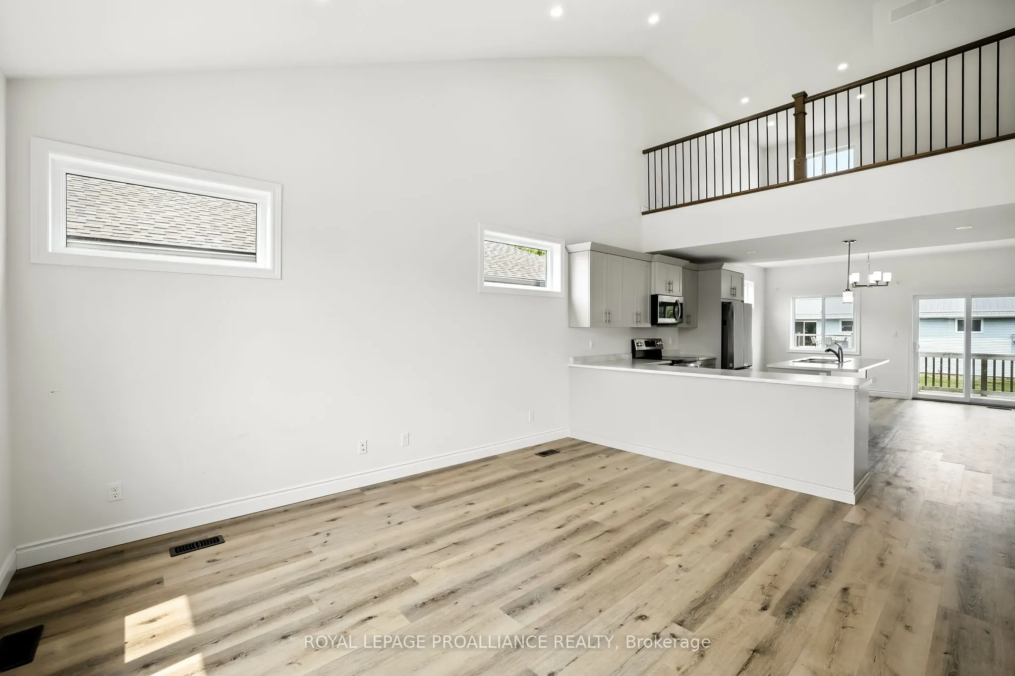 27 Rabbit Road