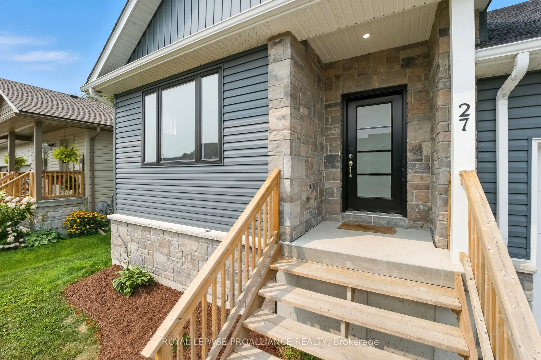 27 Rabbit Road