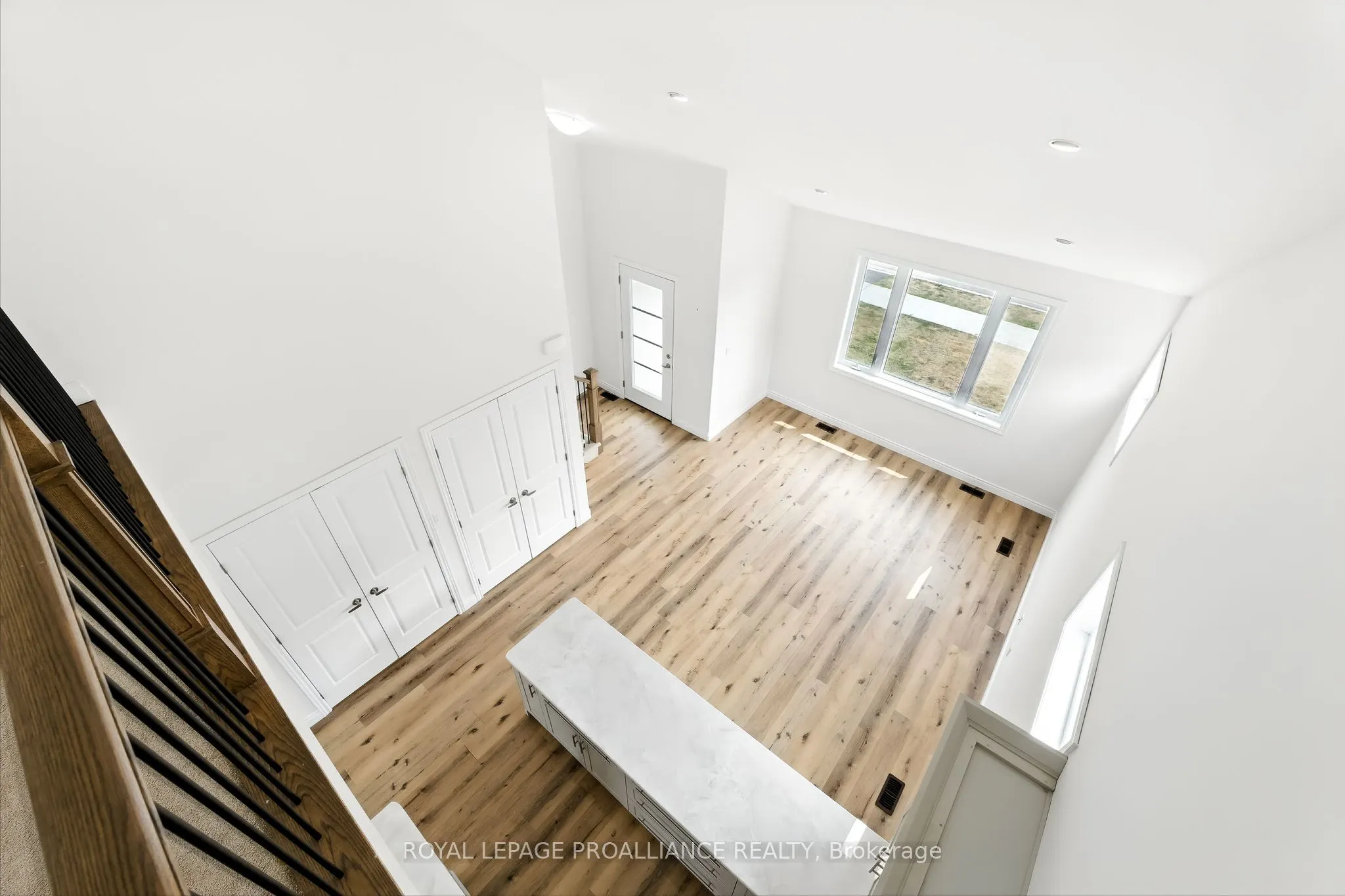 27 Rabbit Road