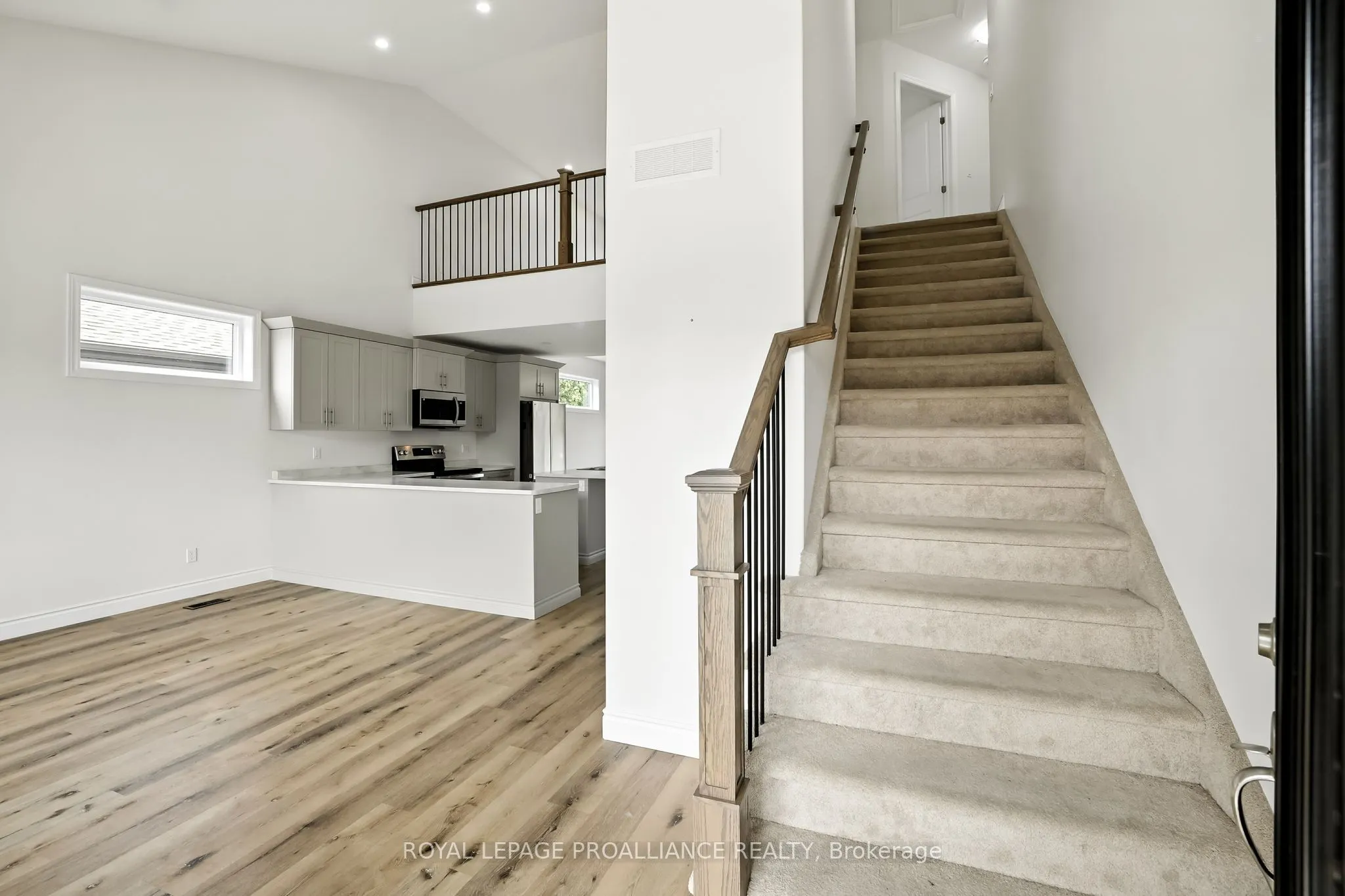 27 Rabbit Road