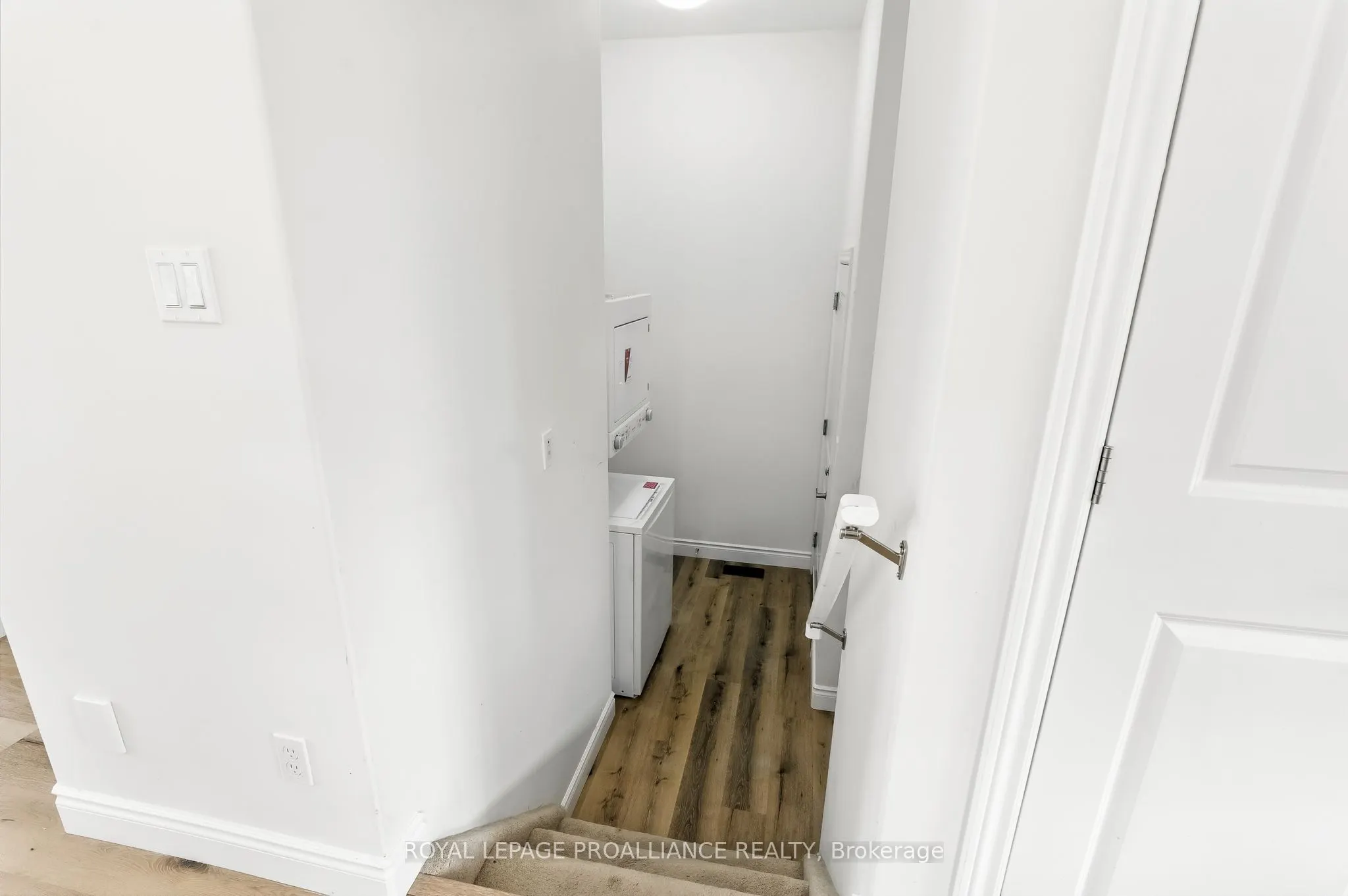 27 Rabbit Road