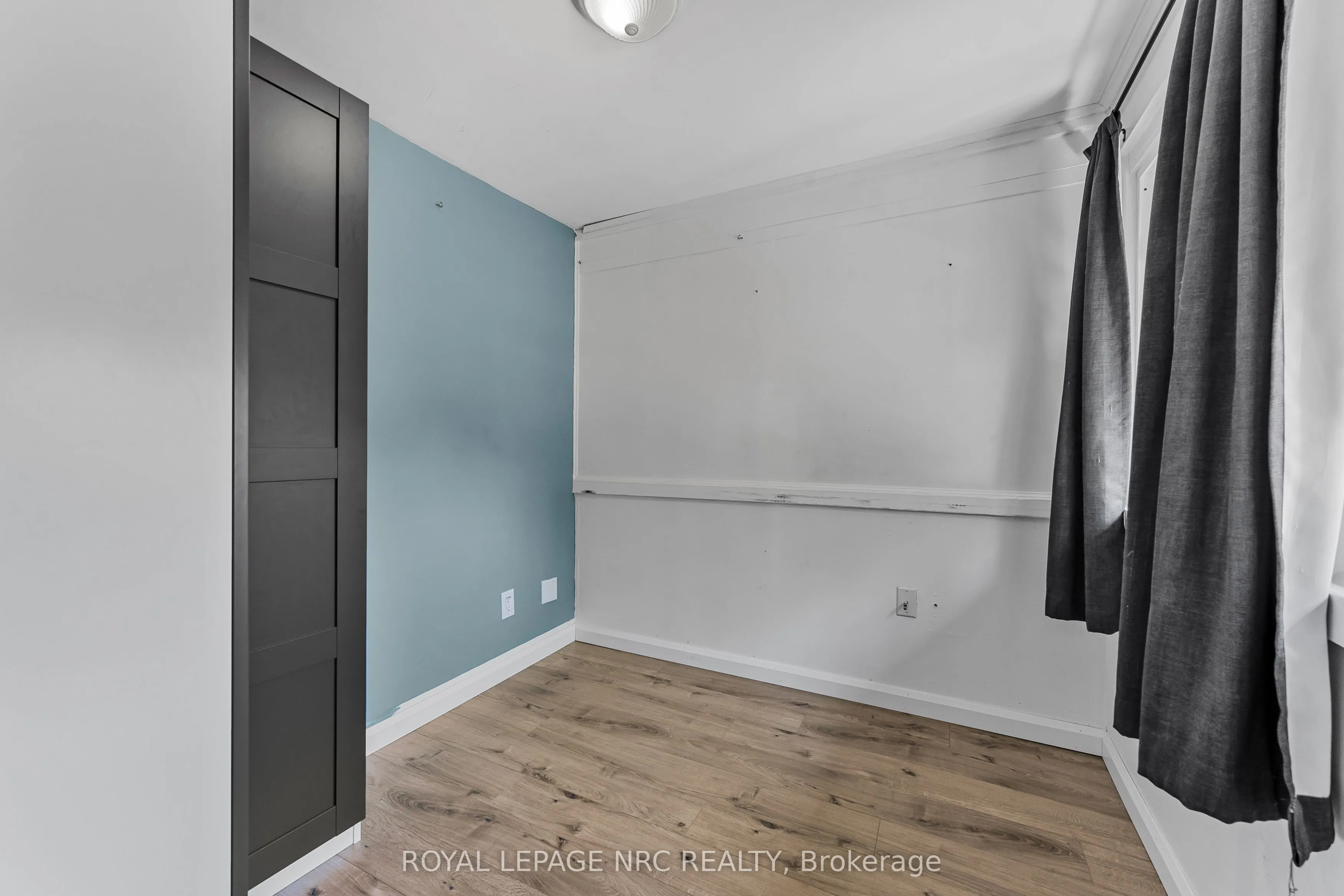 370-372 Lakewood Avenue