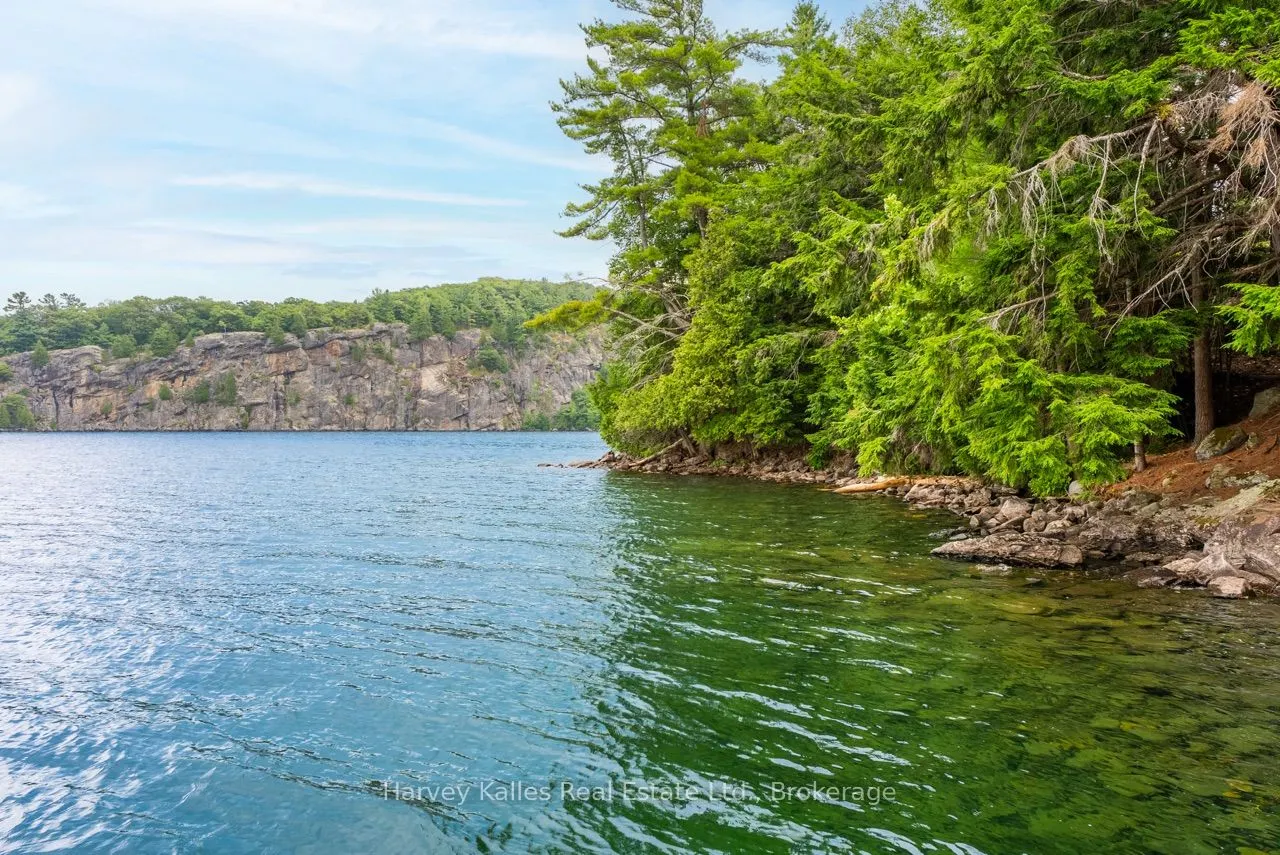 25 Clifton Island