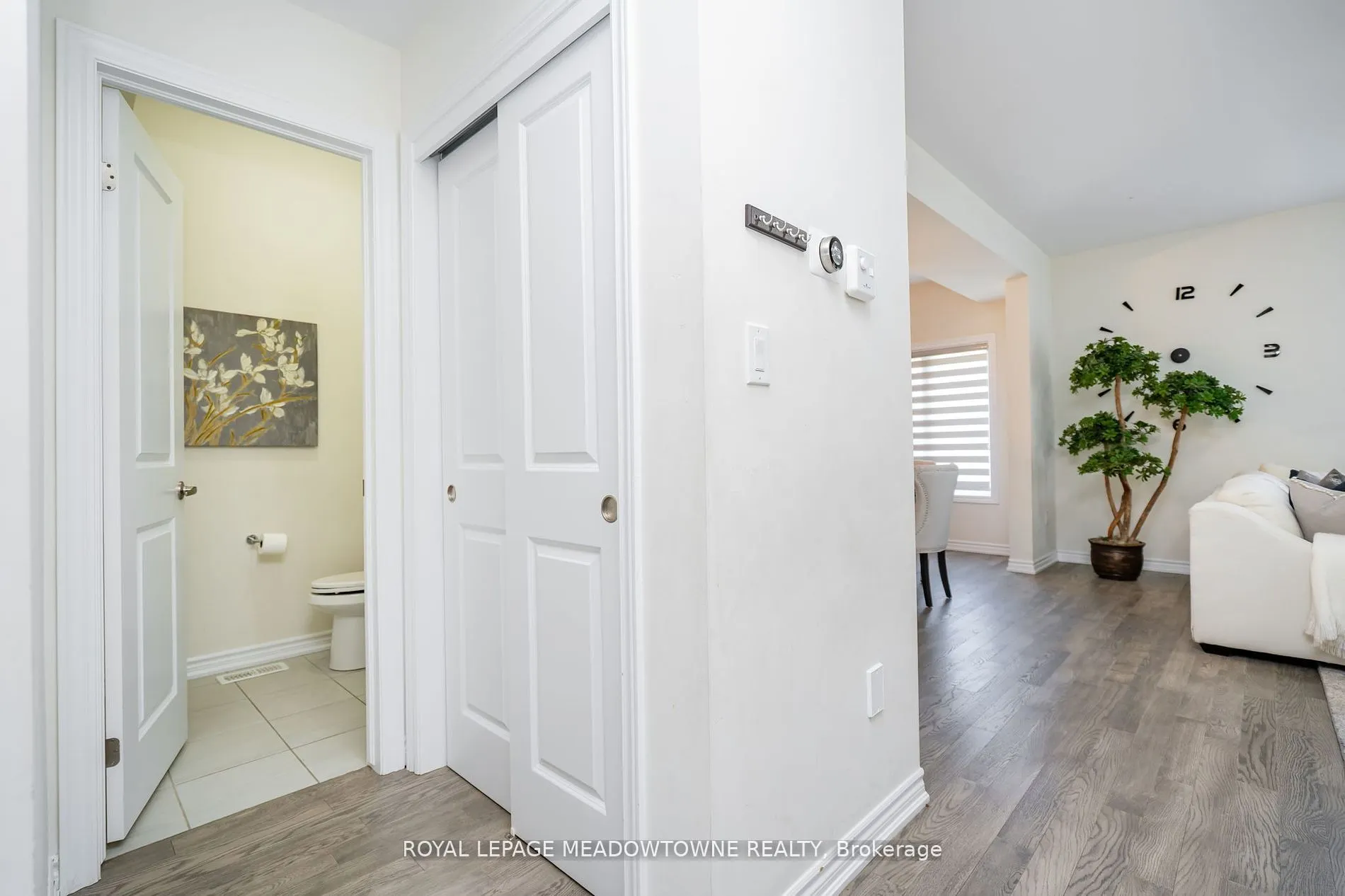 16 Bethune Avenue