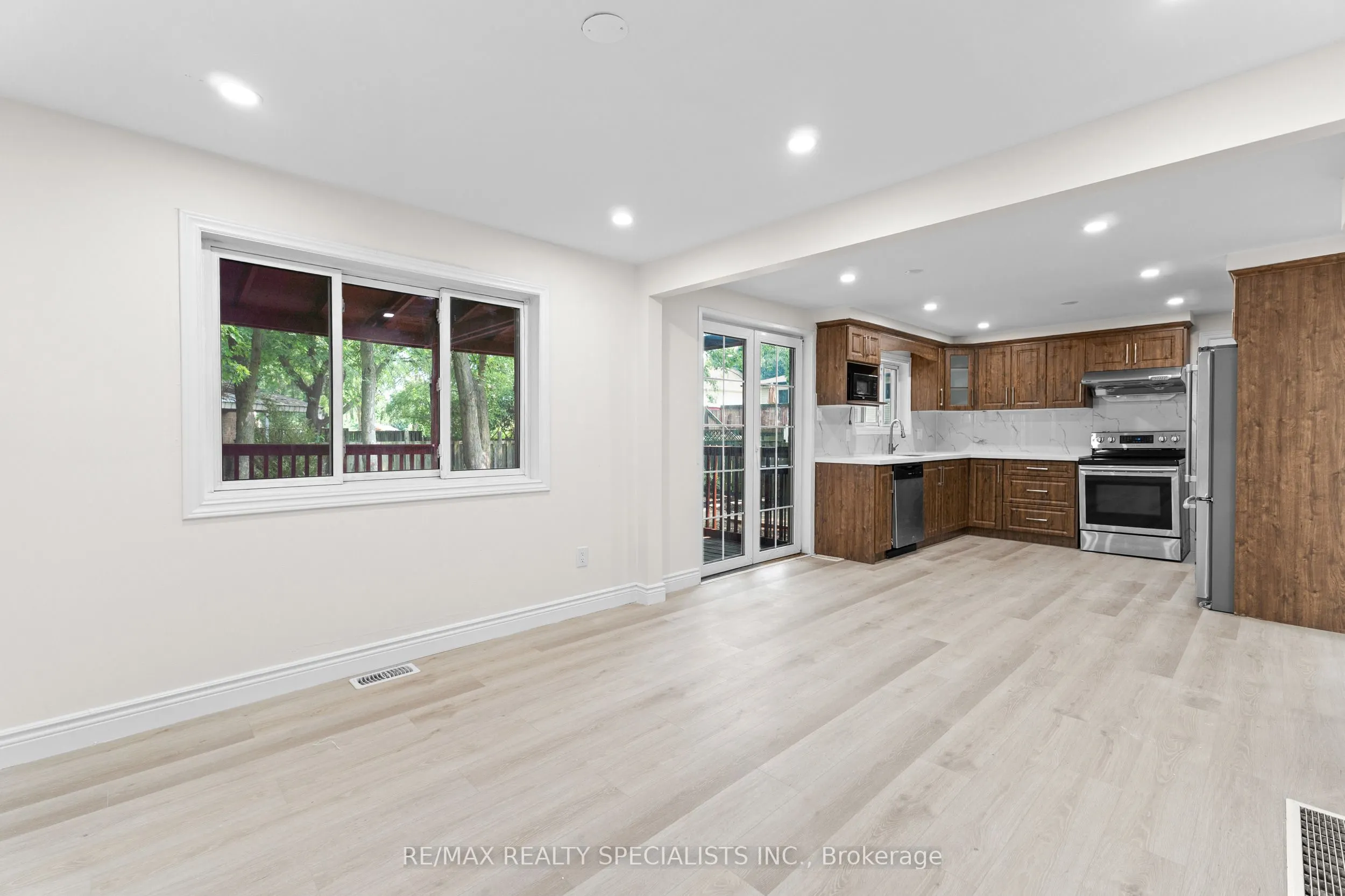 619 Preston Parkway