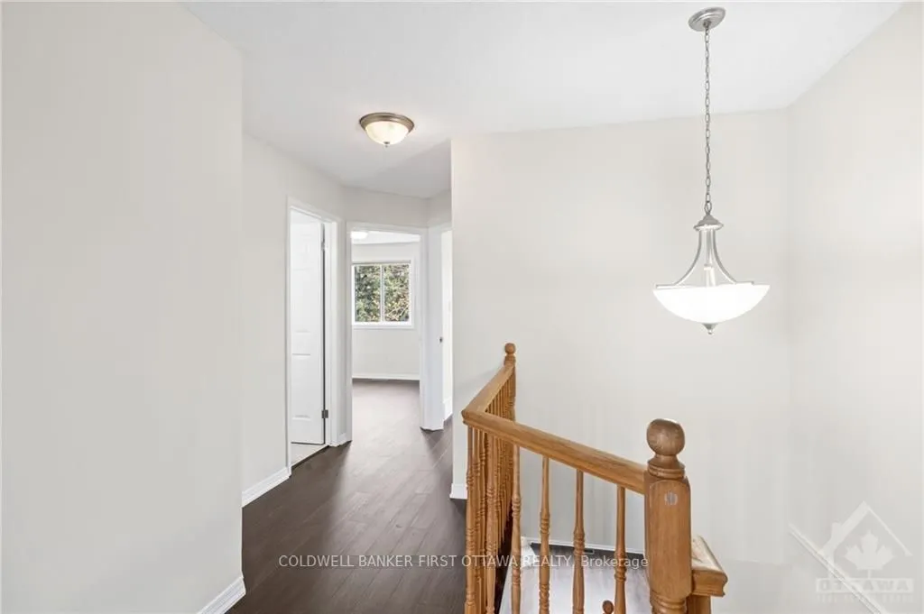 7 ROBARTS Crescent