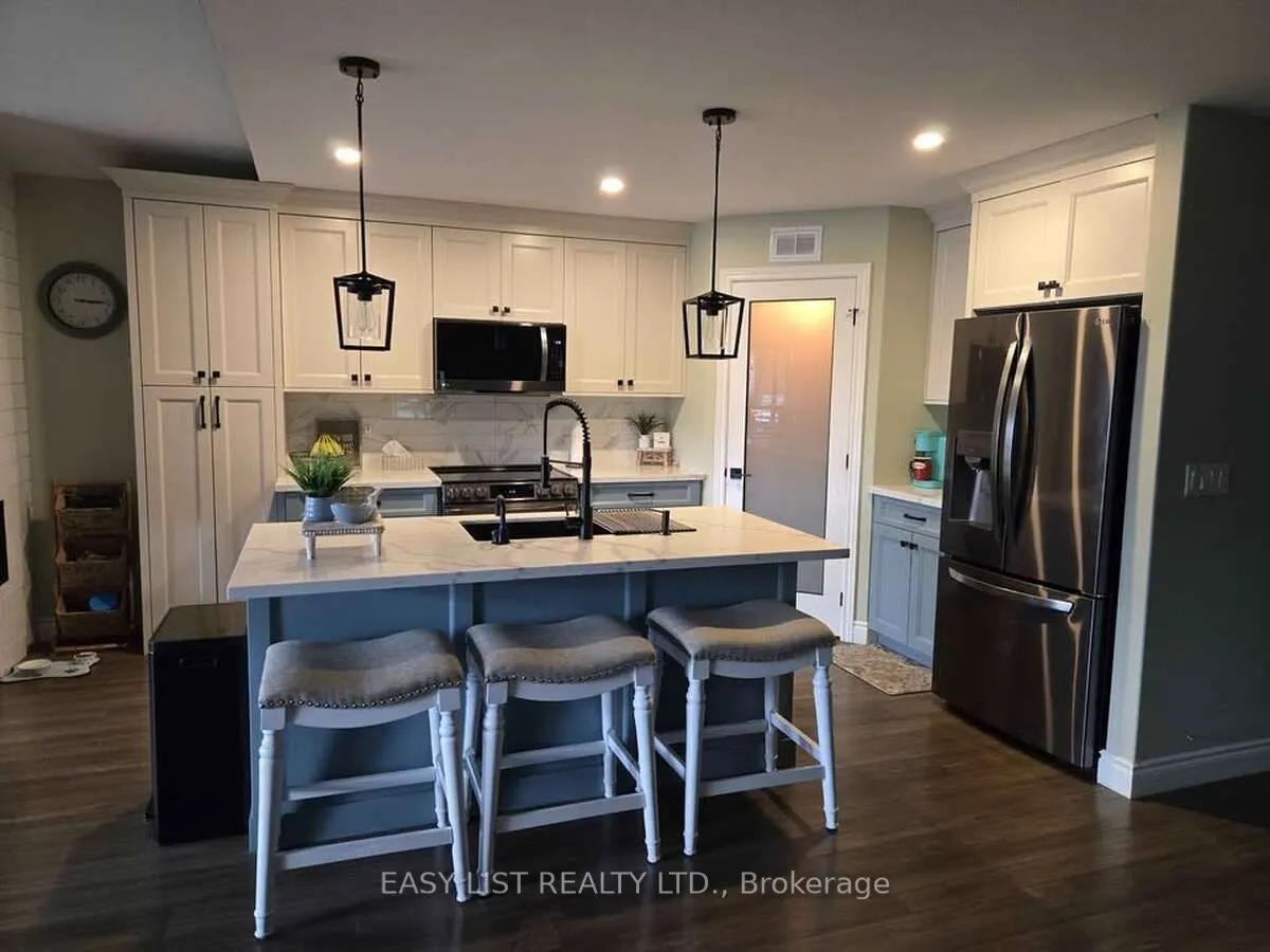 40 Cortland Way