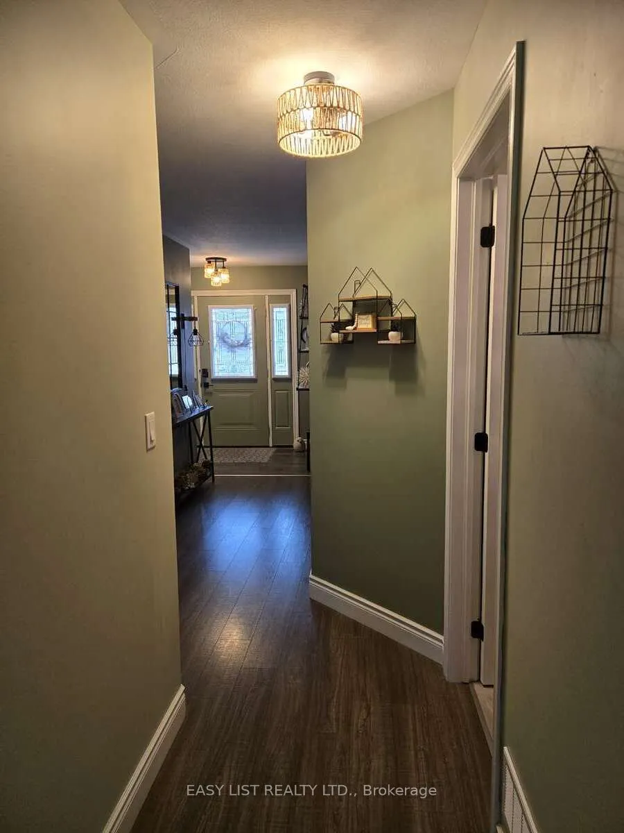40 Cortland Way