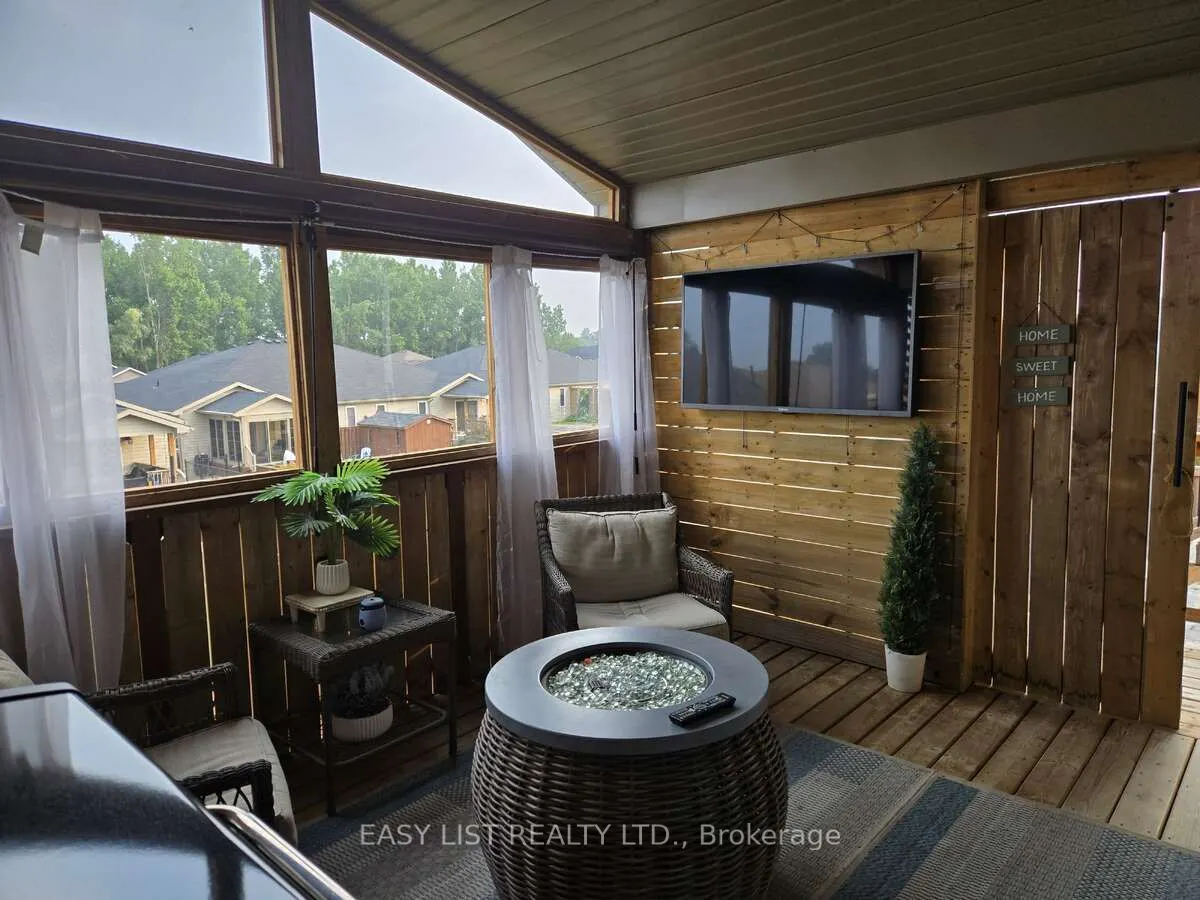 40 Cortland Way