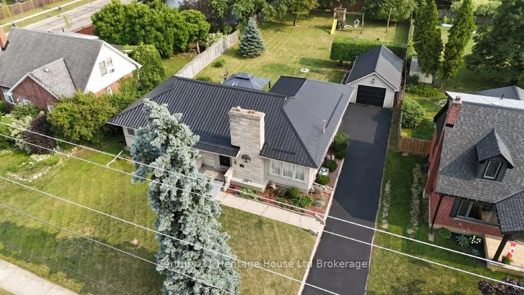 12 Parkview Road
