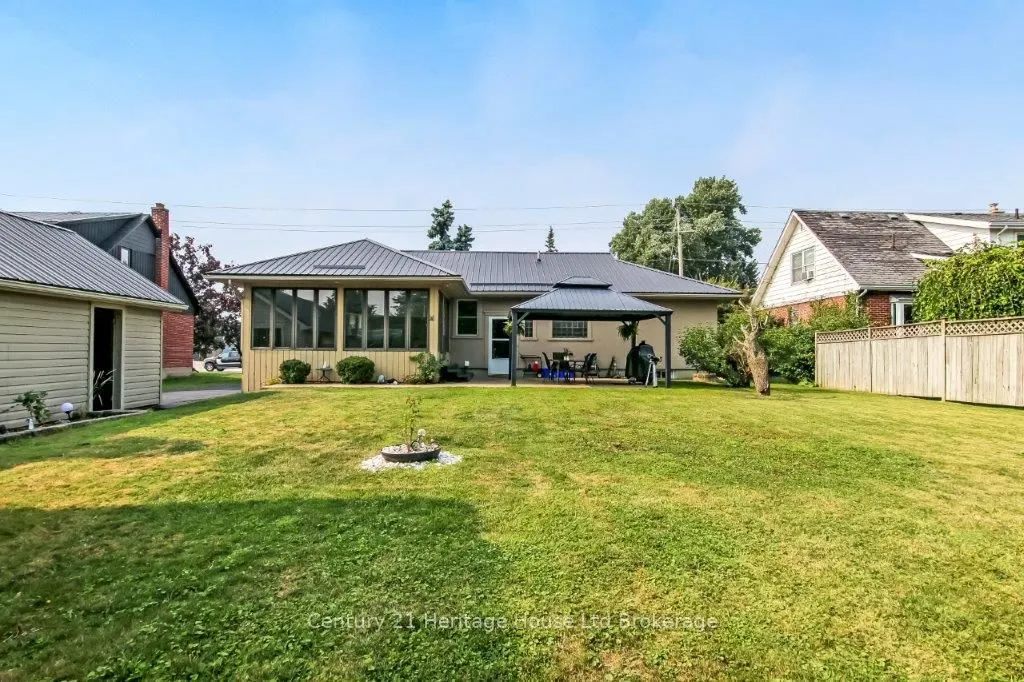 12 Parkview Road