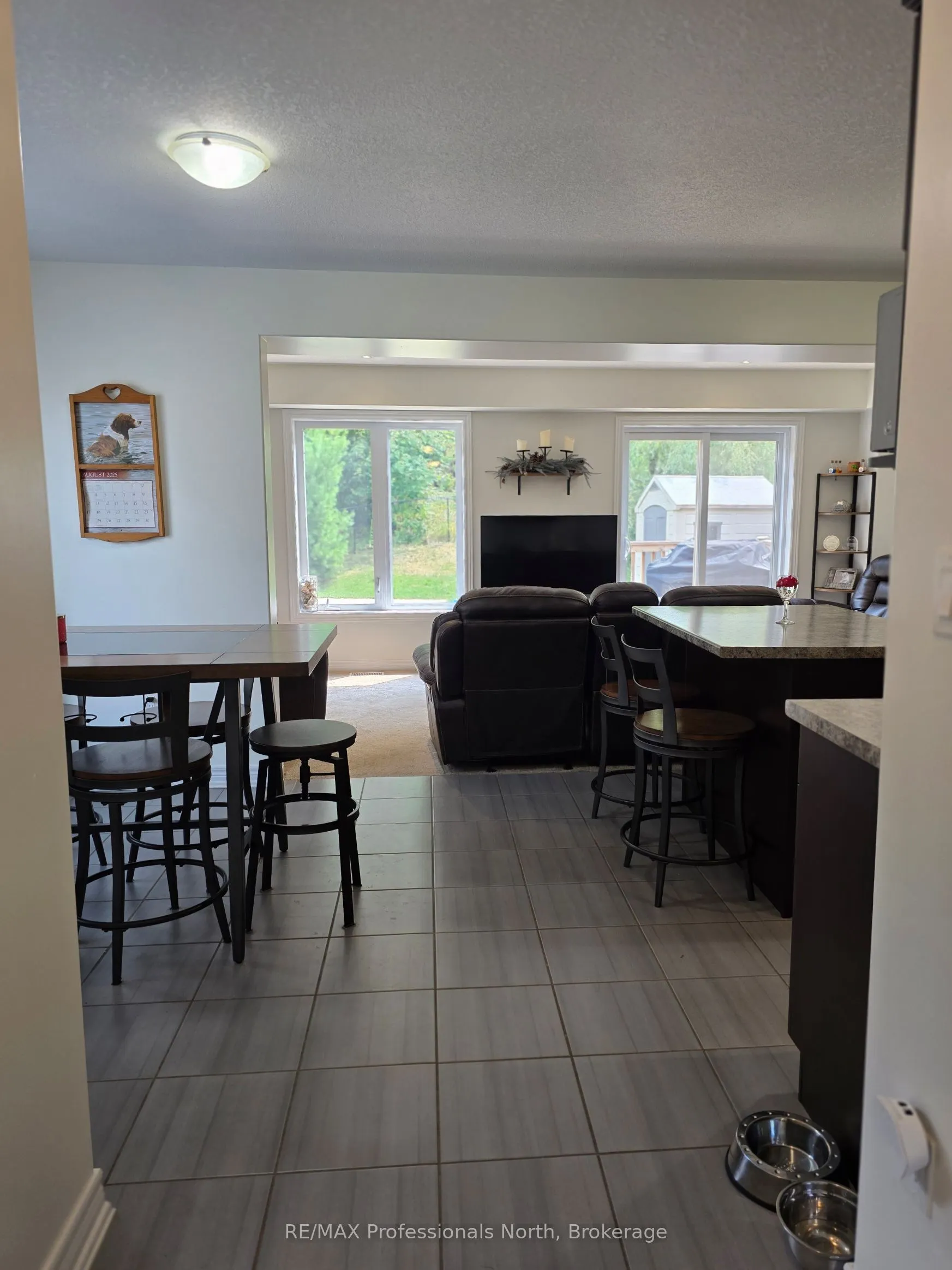 8 Spalding Crescent