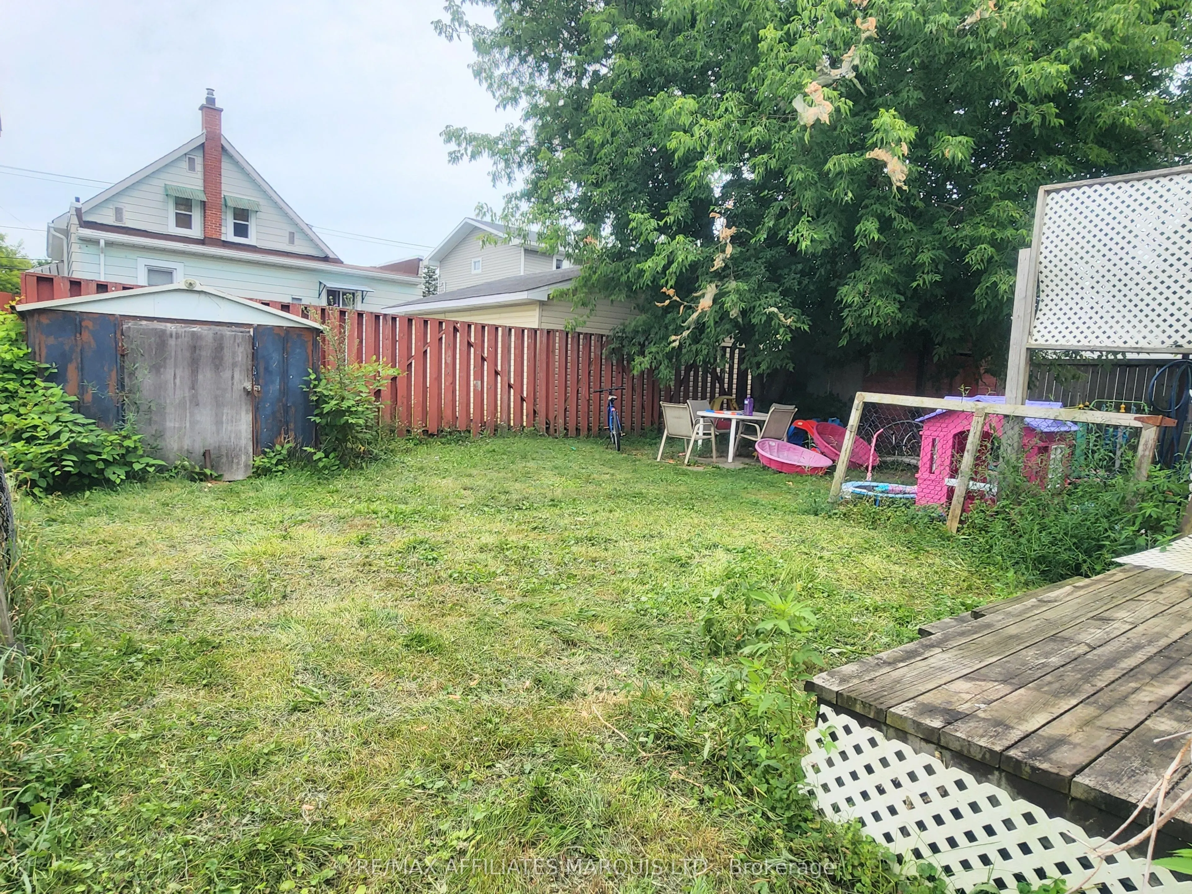 12-12A Cartier Avenue