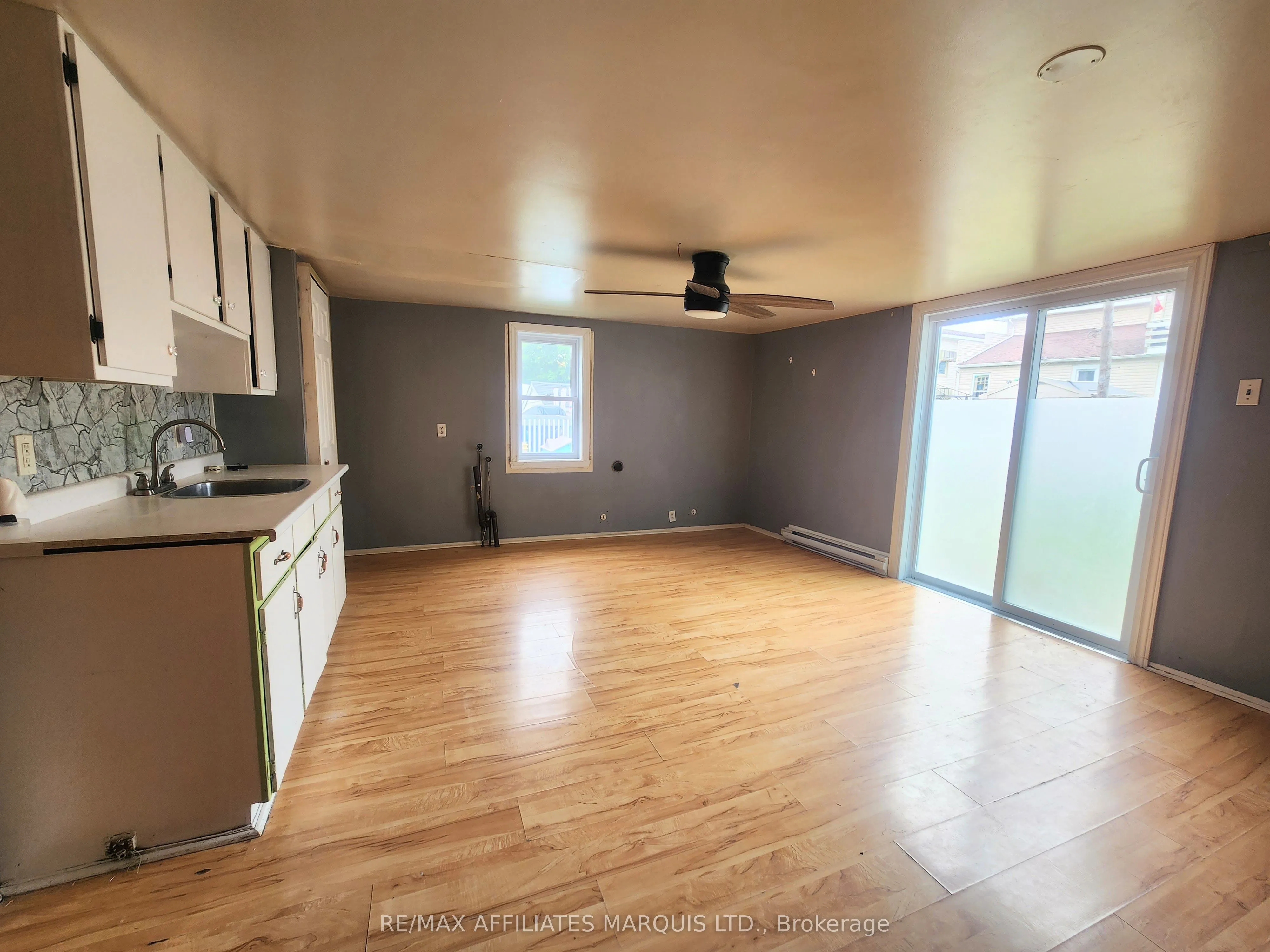 12-12A Cartier Avenue