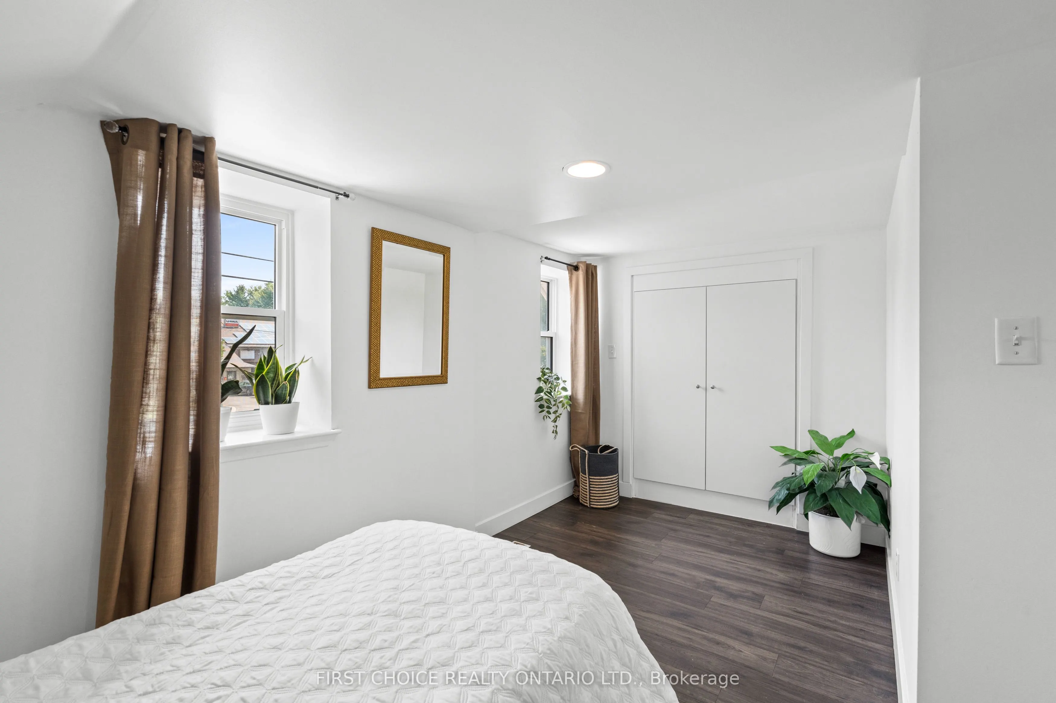 10 Campbell Reid Court