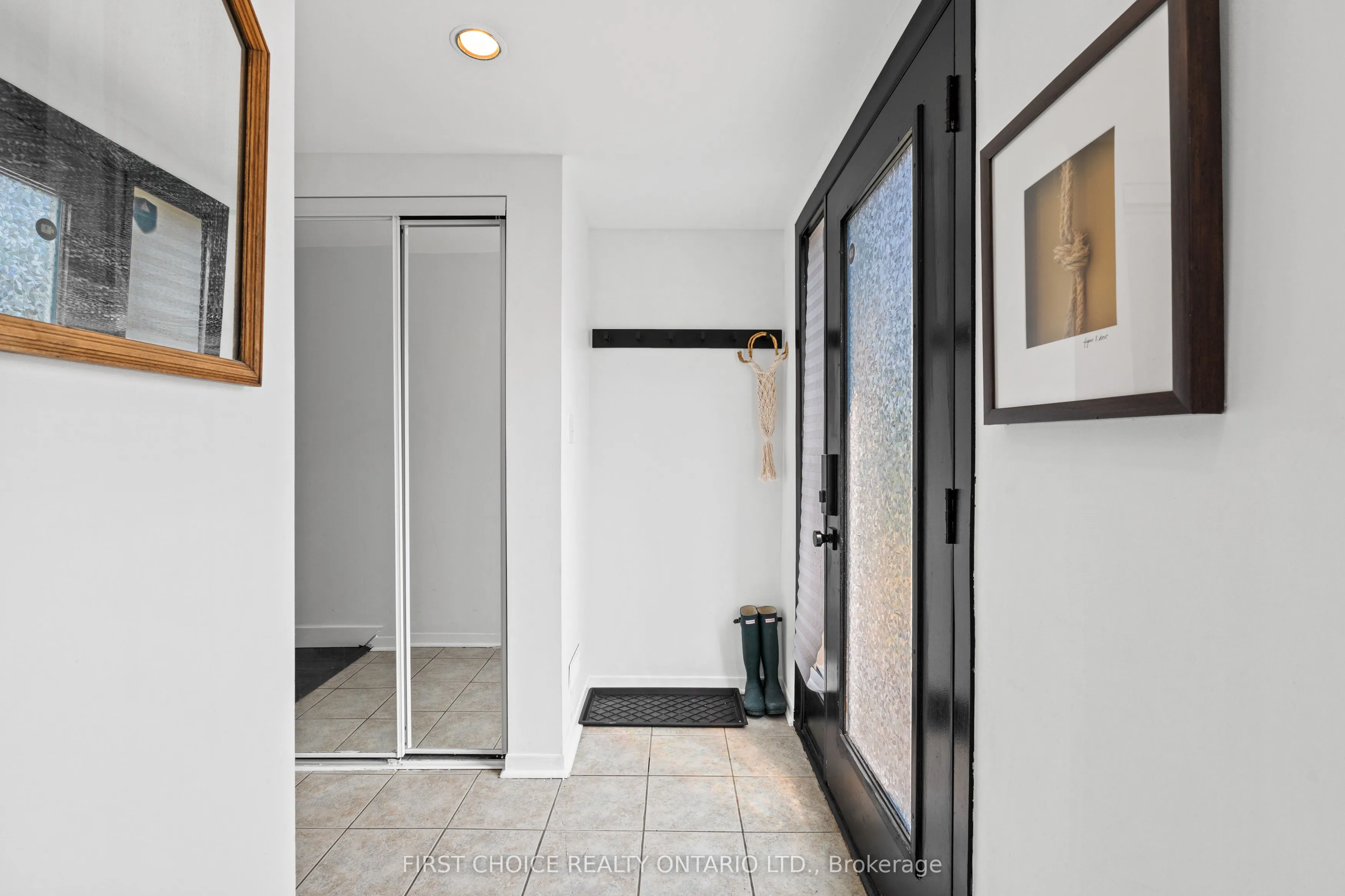 10 Campbell Reid Court