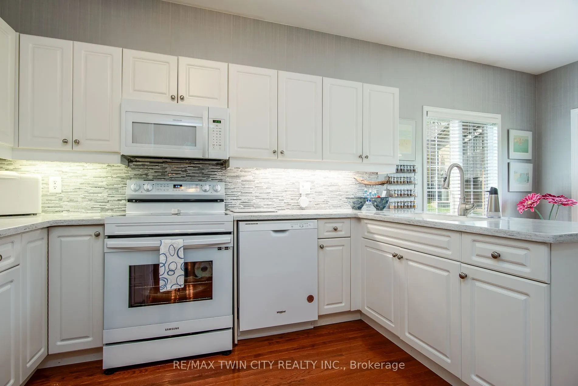 545 Laurelwood Drive, #21