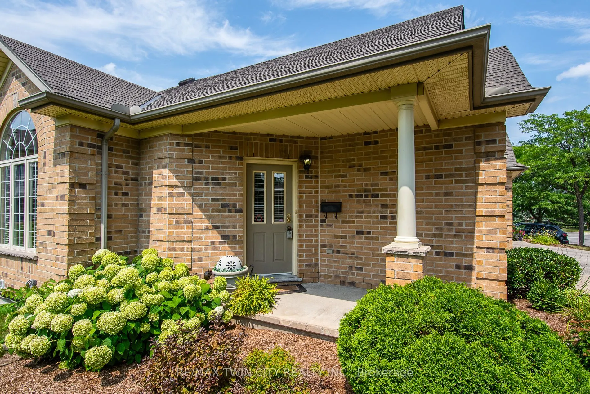 545 Laurelwood Drive, #21