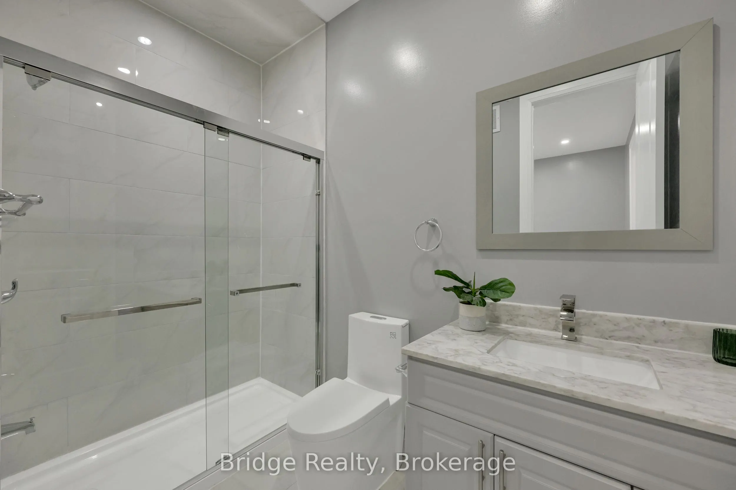 1343 Upper Thames Drive