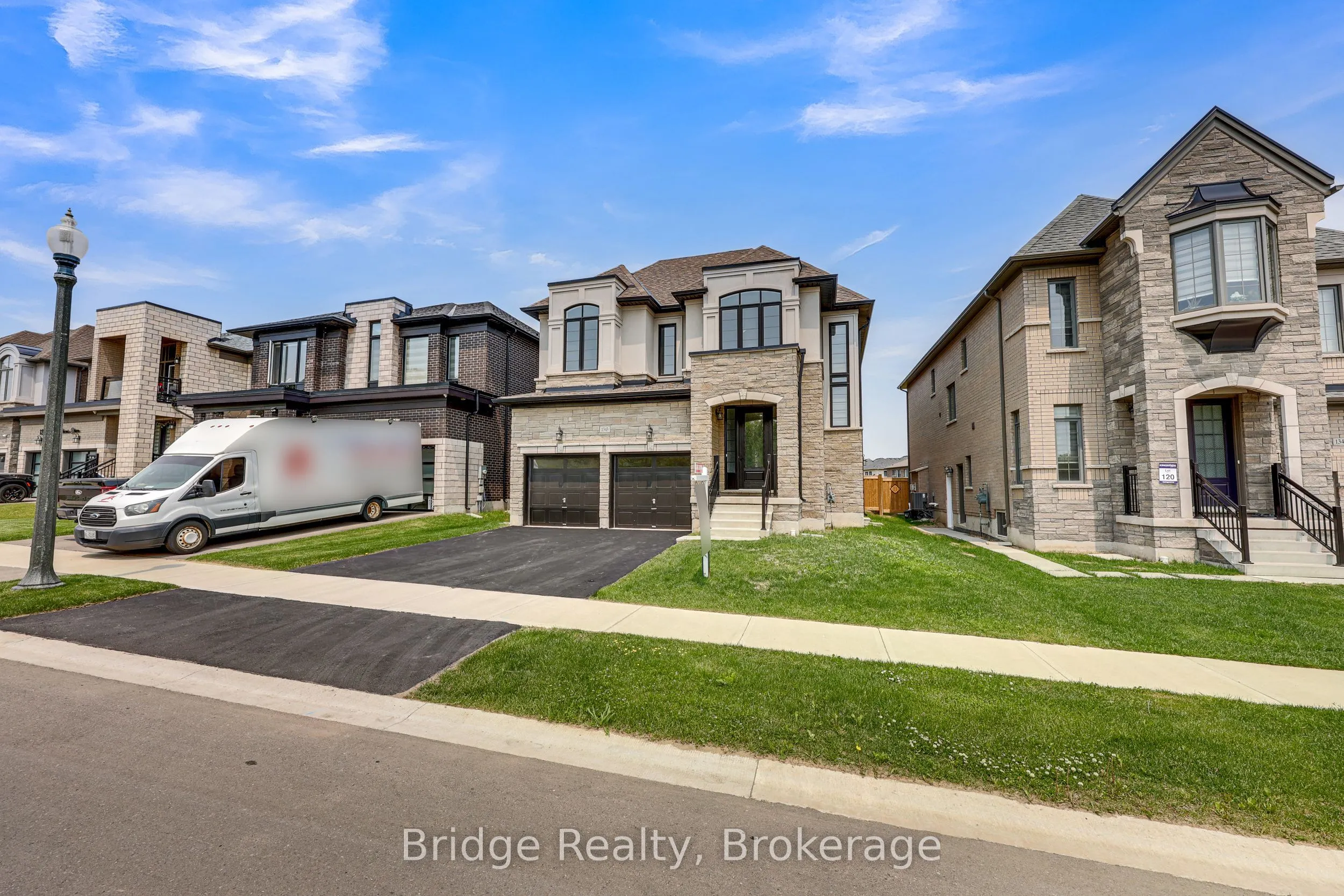 1343 Upper Thames Drive