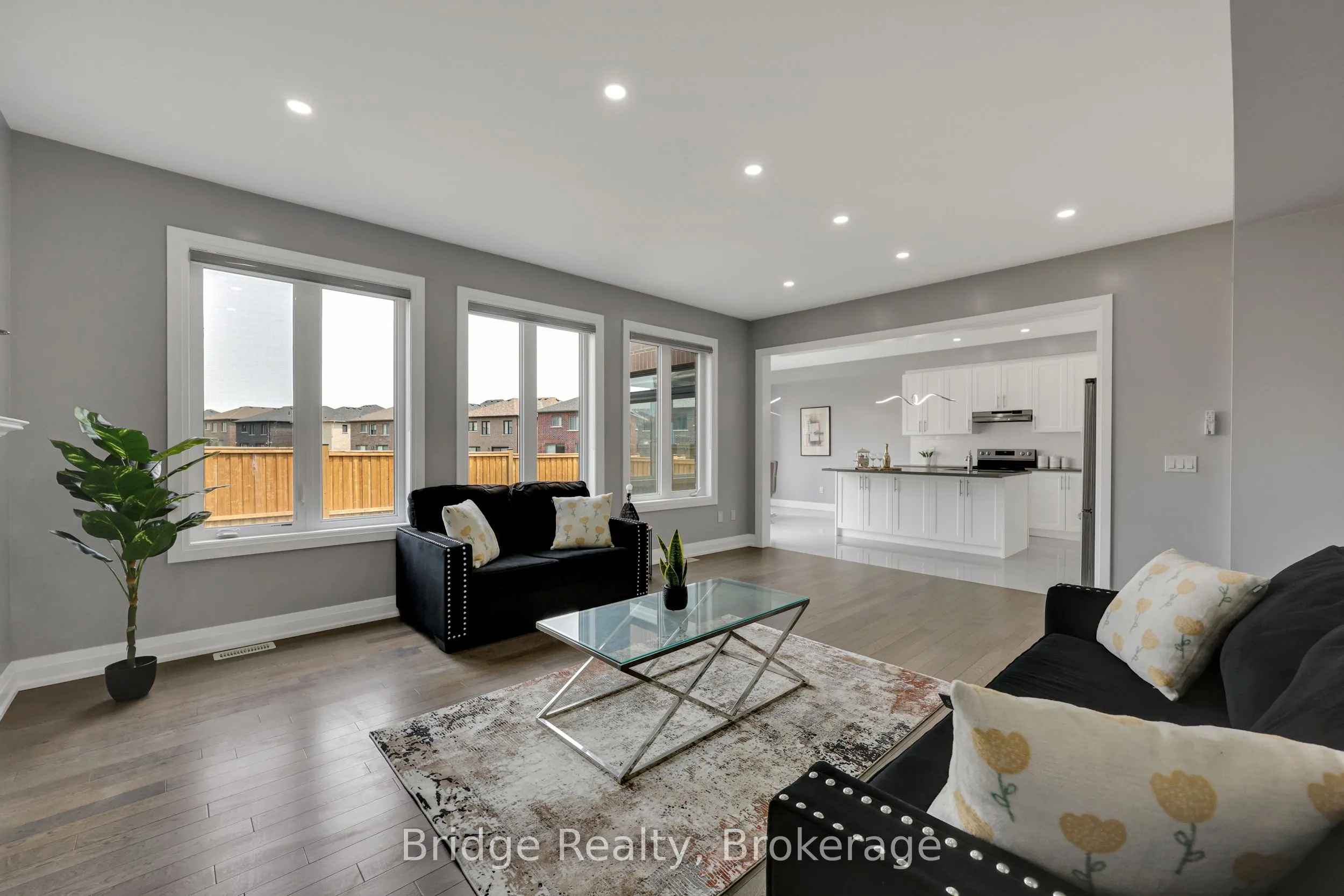 1343 Upper Thames Drive