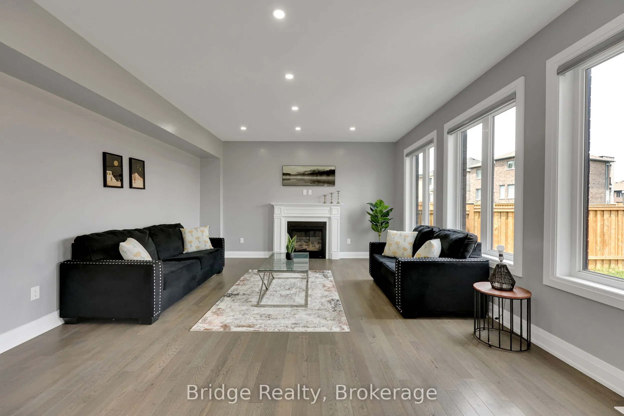 1343 Upper Thames Drive