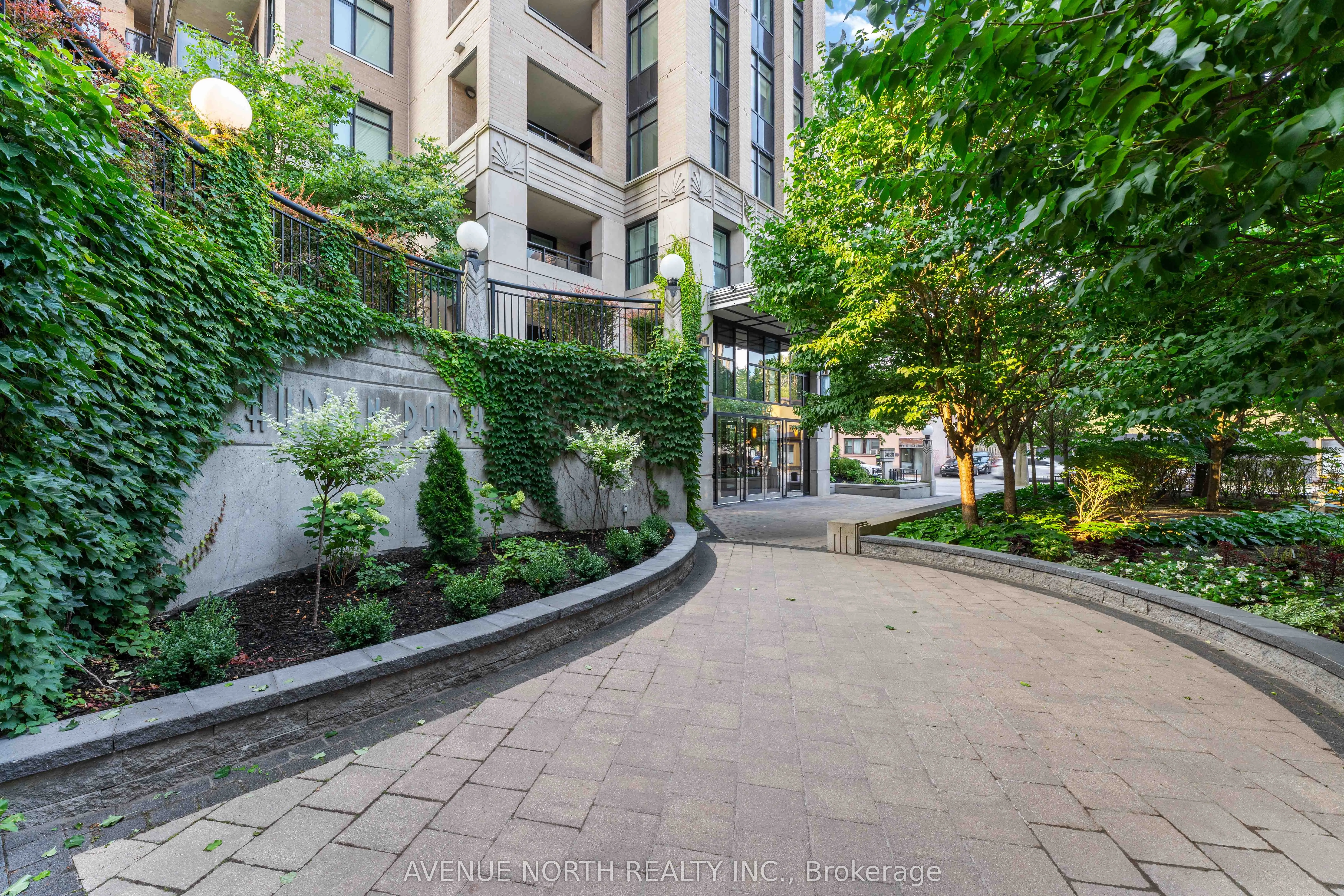 245 Kent Street, #1505