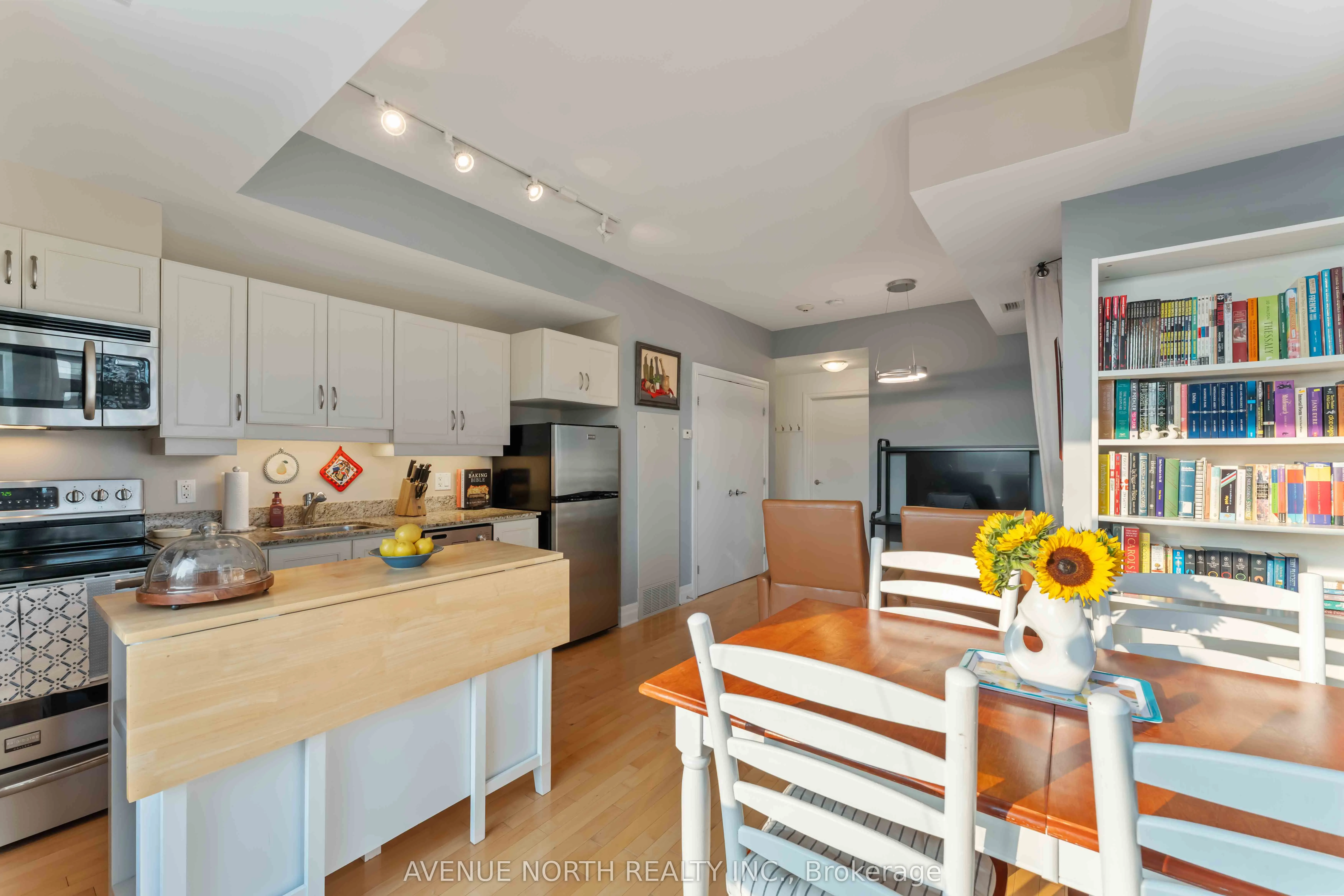 245 Kent Street, #1505