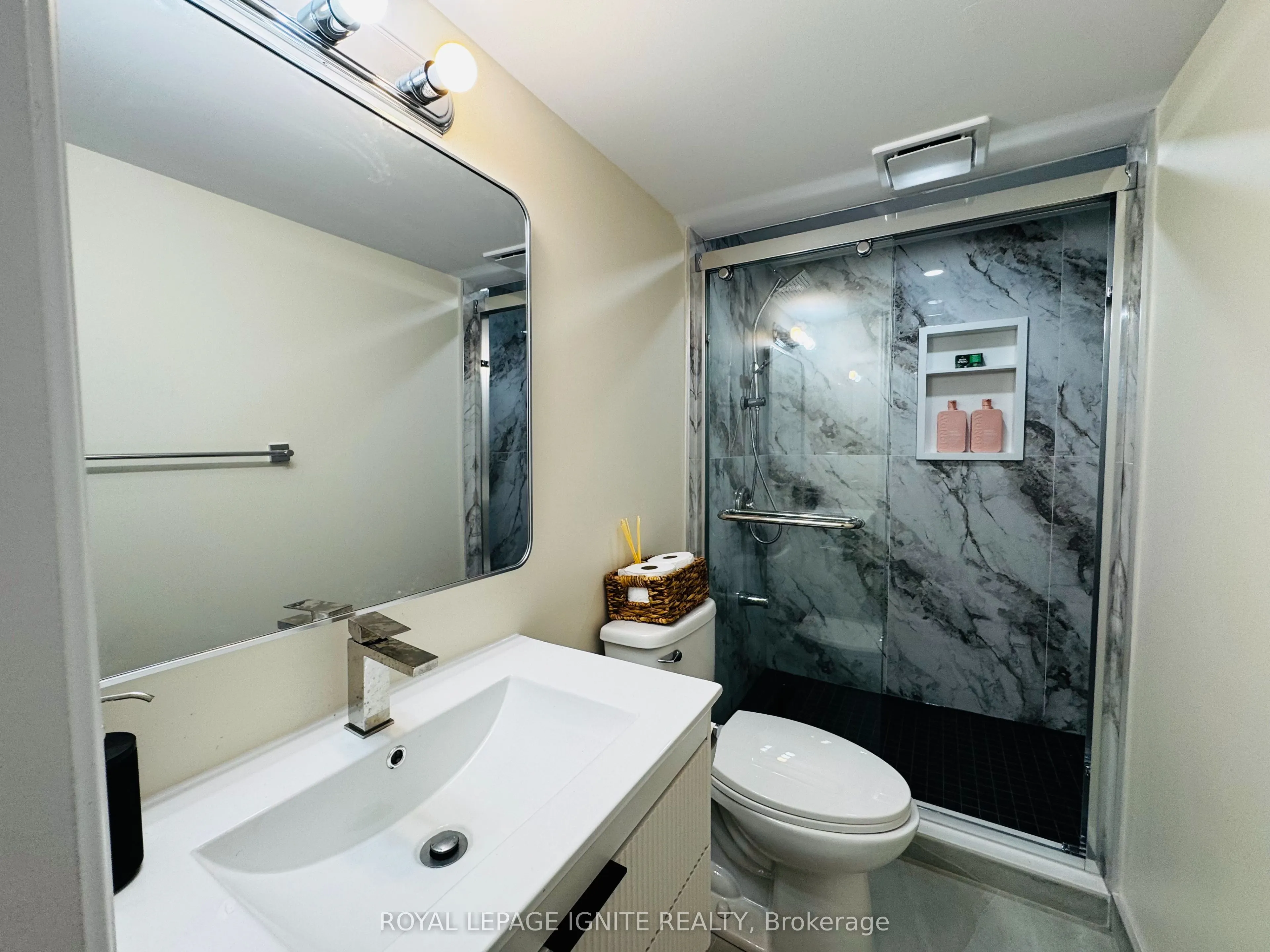 400 Freure Drive, #Bsmt