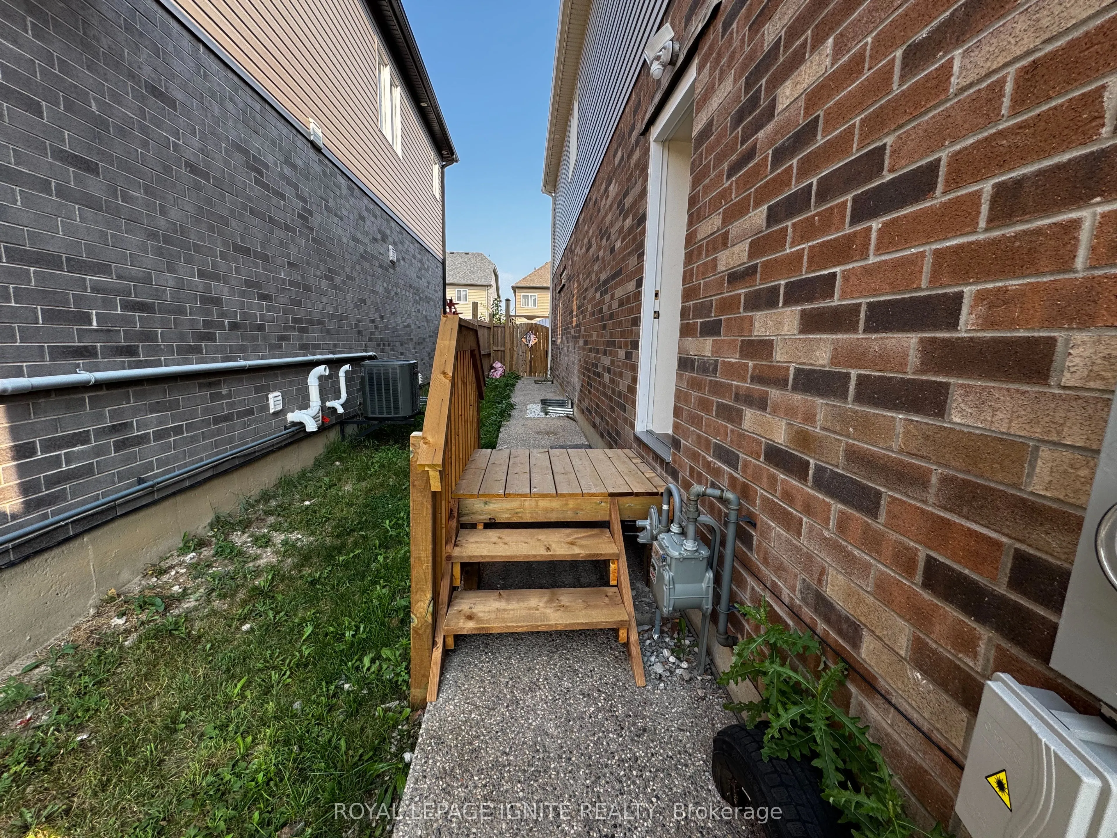 400 Freure Drive, #Bsmt