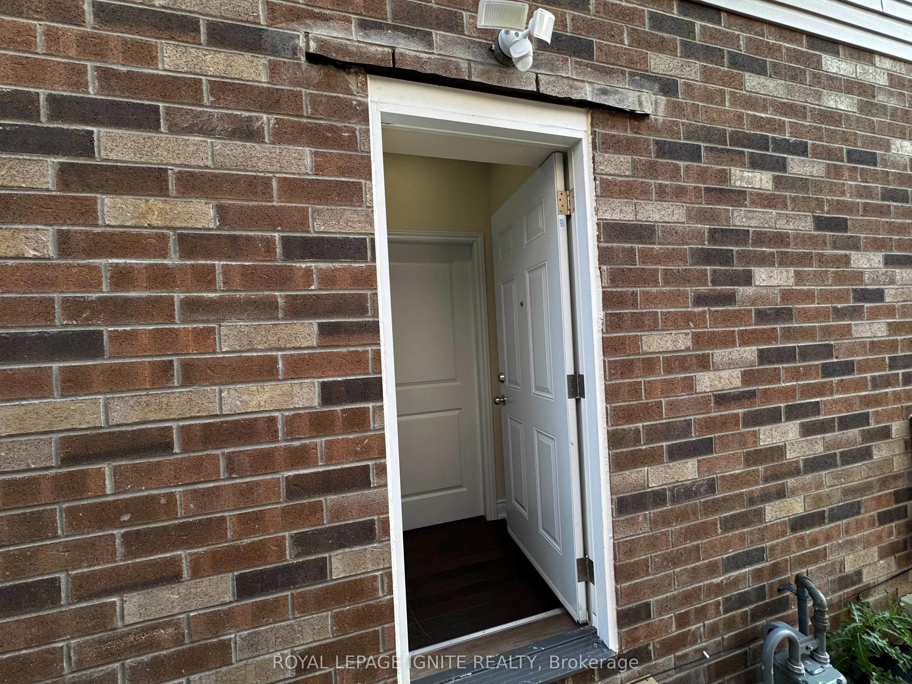 400 Freure Drive, #Bsmt