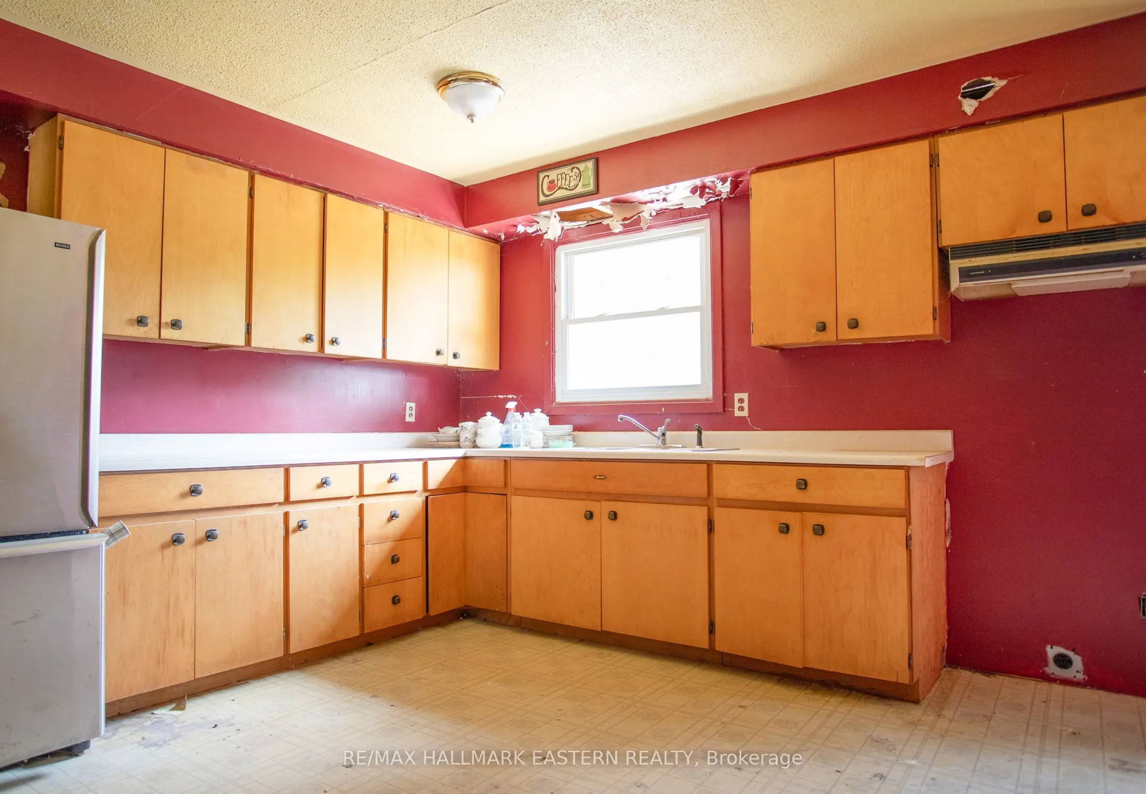 751 Ford Crescent