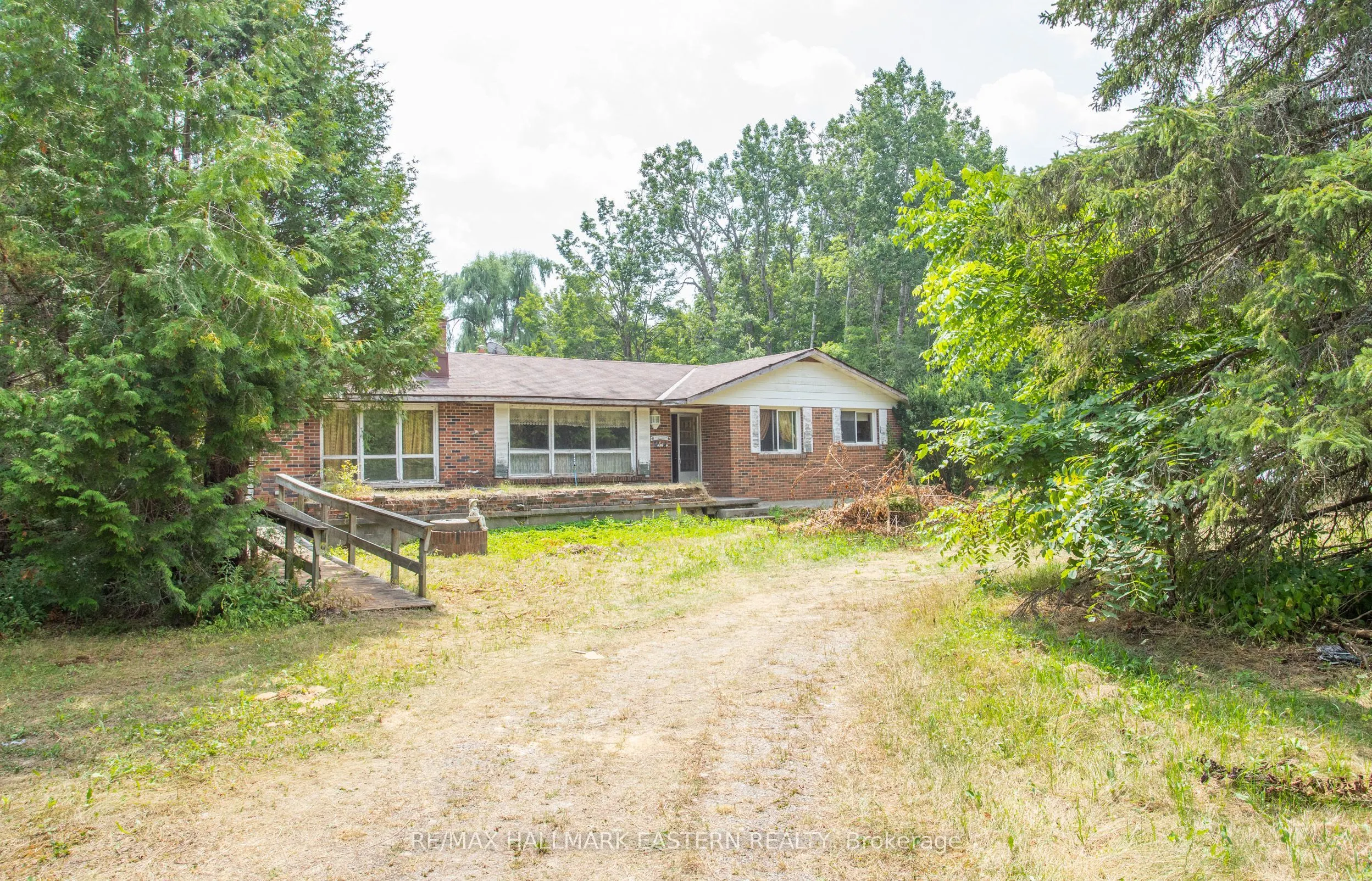 751 Ford Crescent