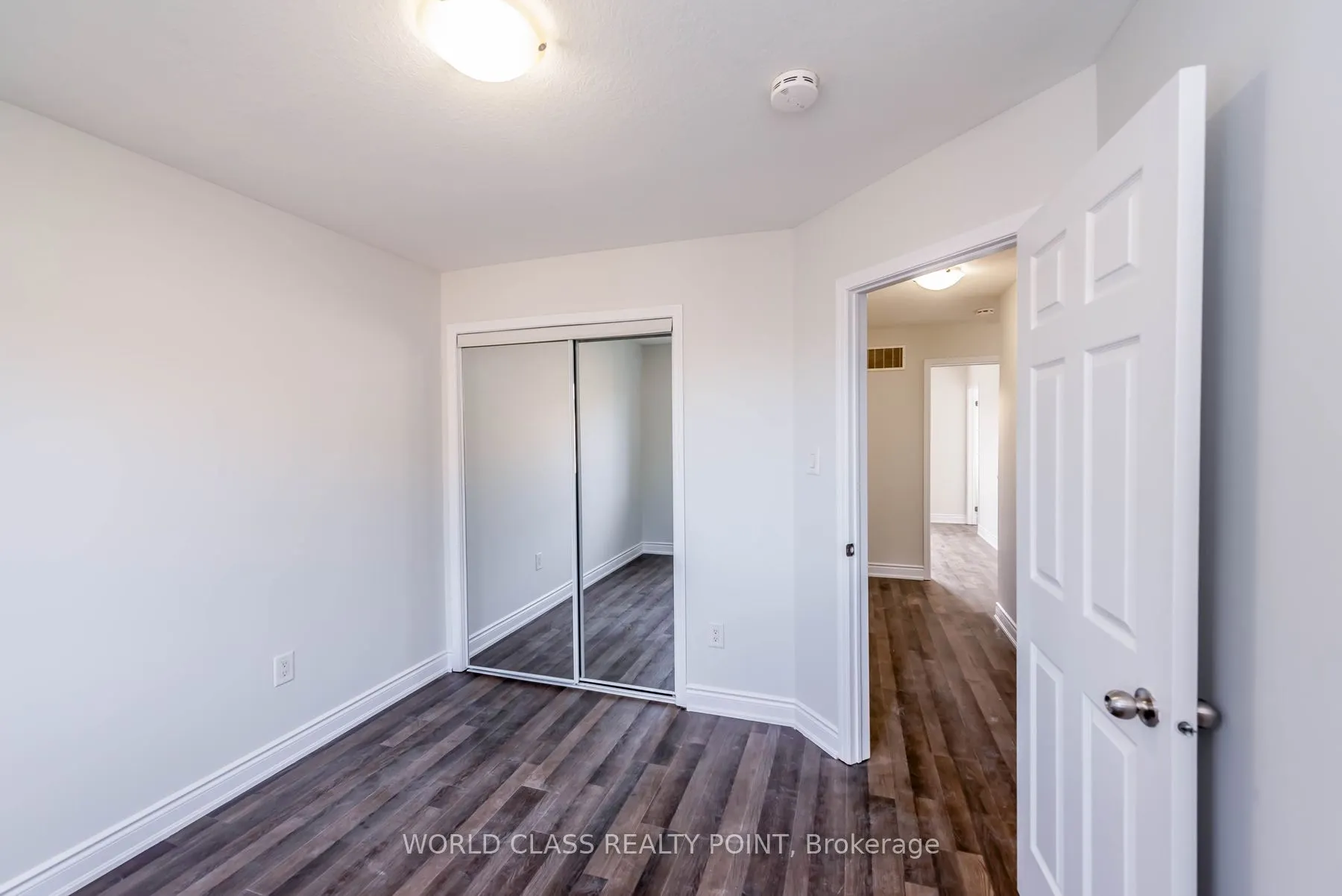 8542 Nightshade Street