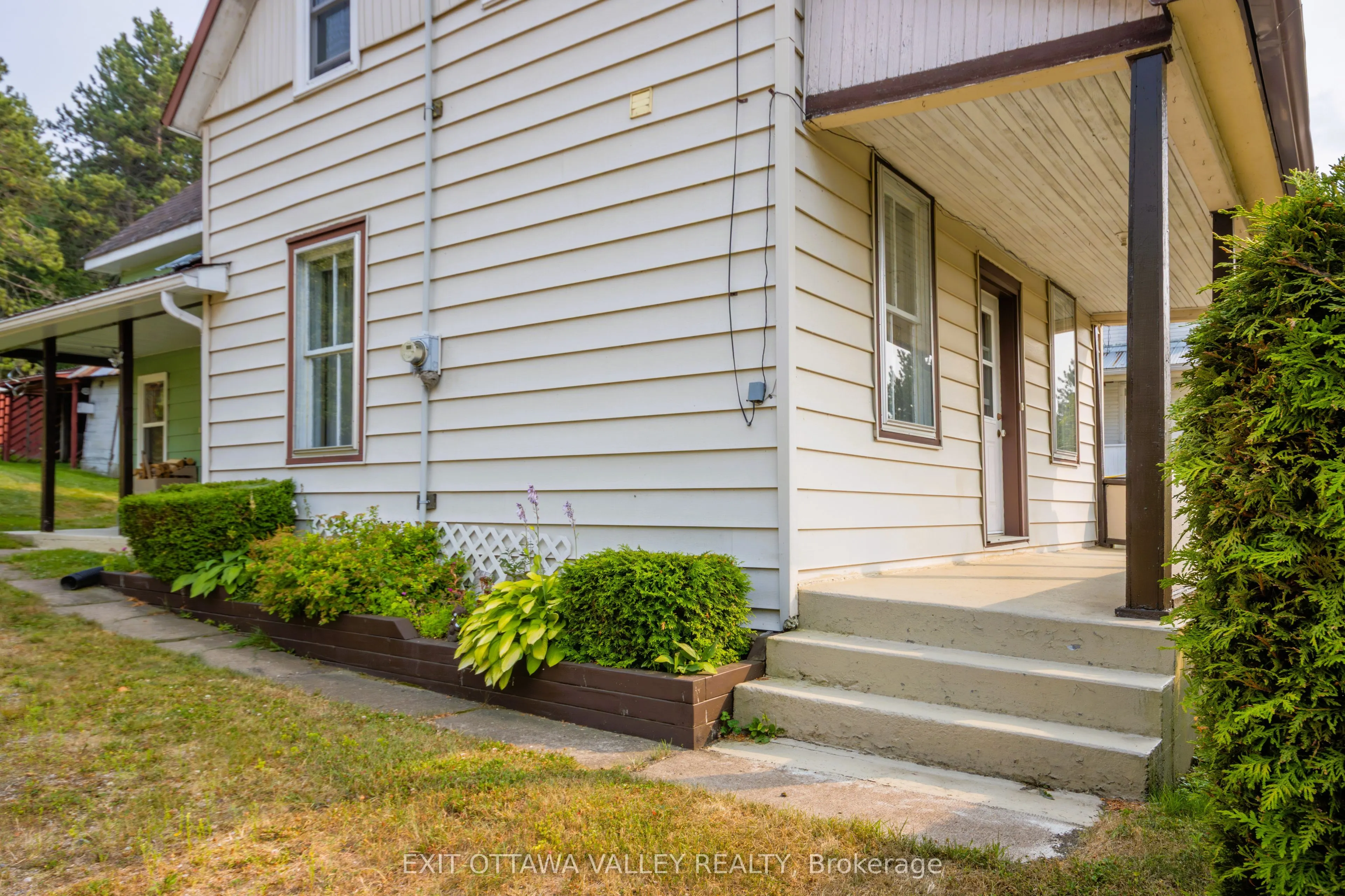 53 Burchat Street