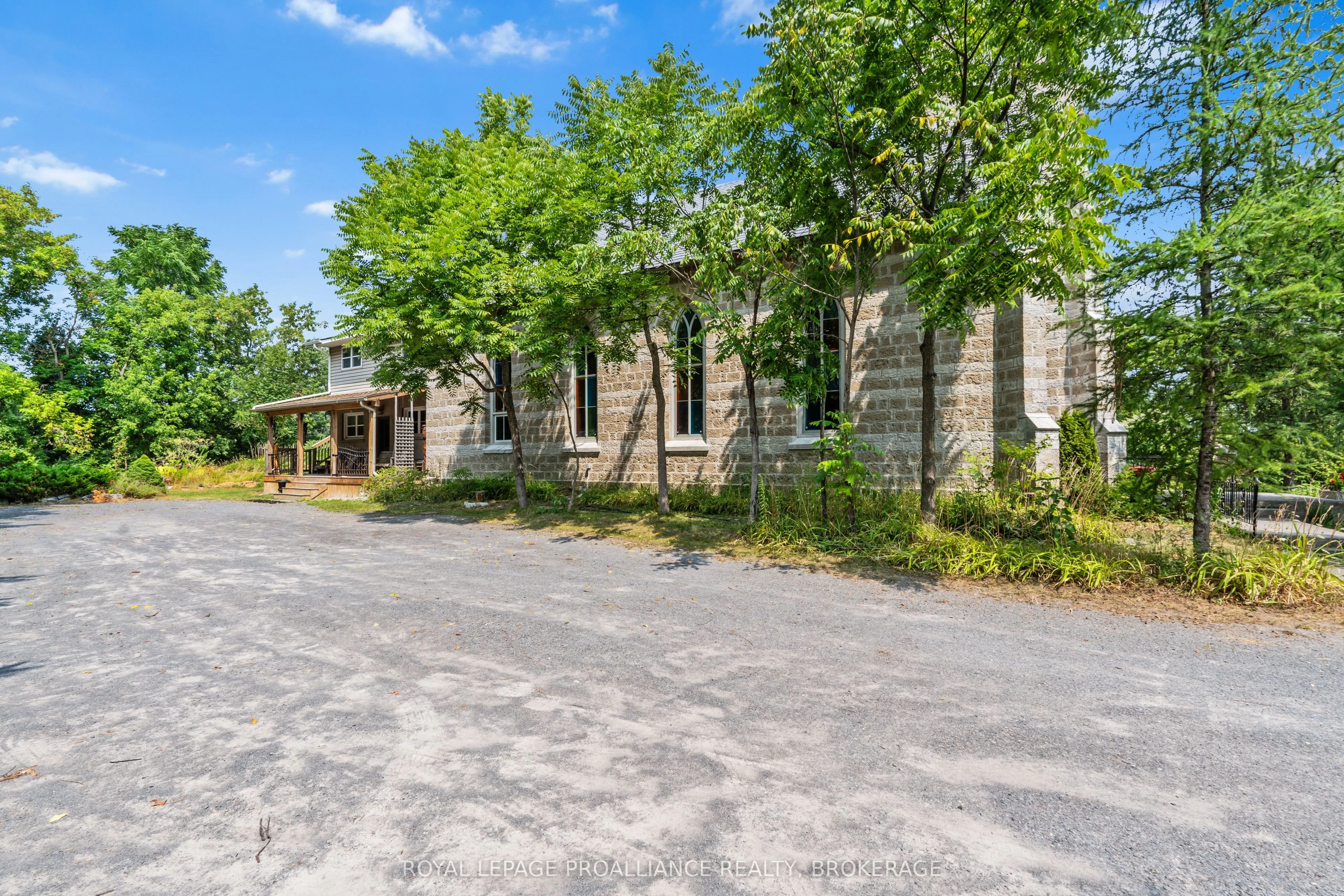 3958 Harrowsmith Road