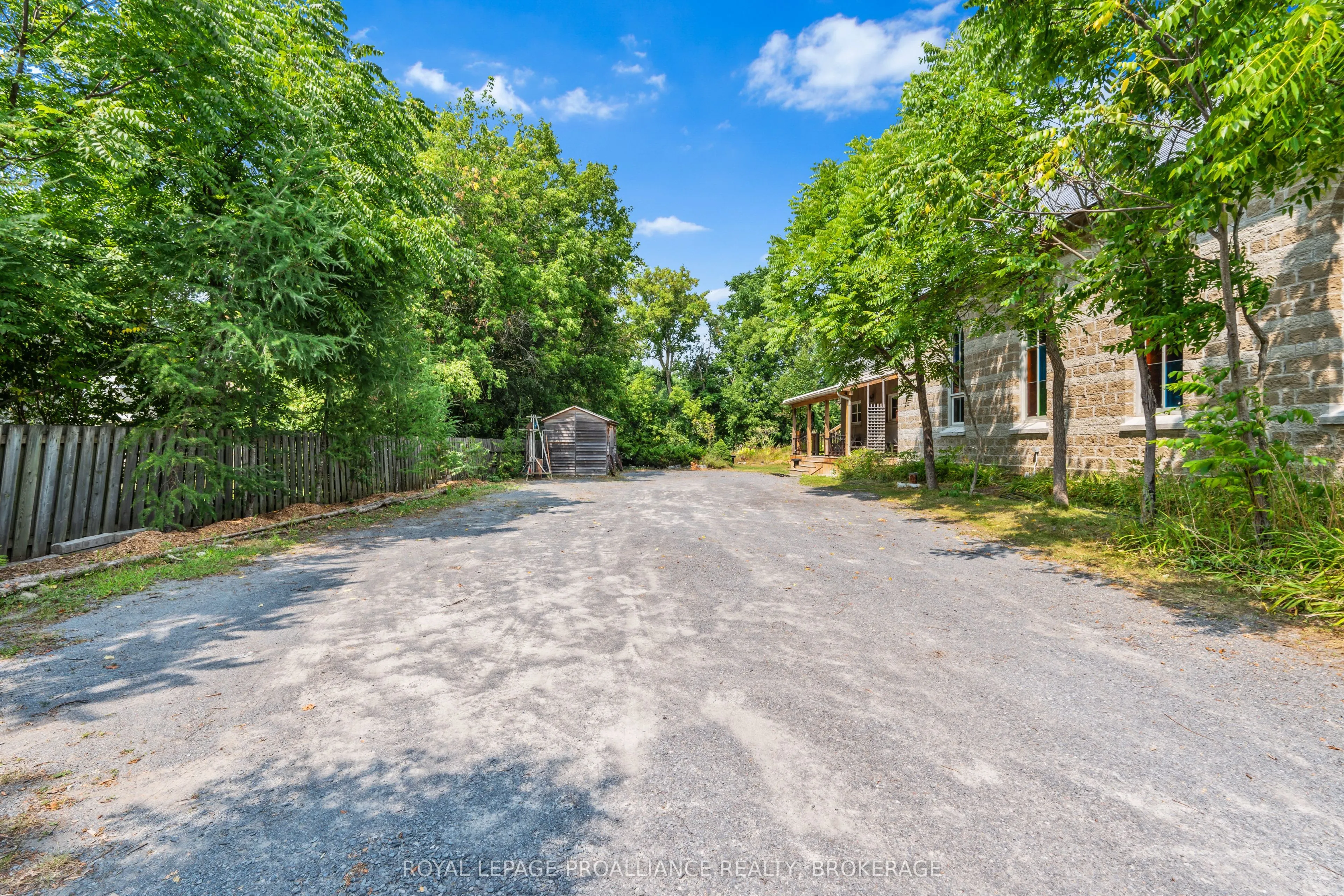 3958 Harrowsmith Road