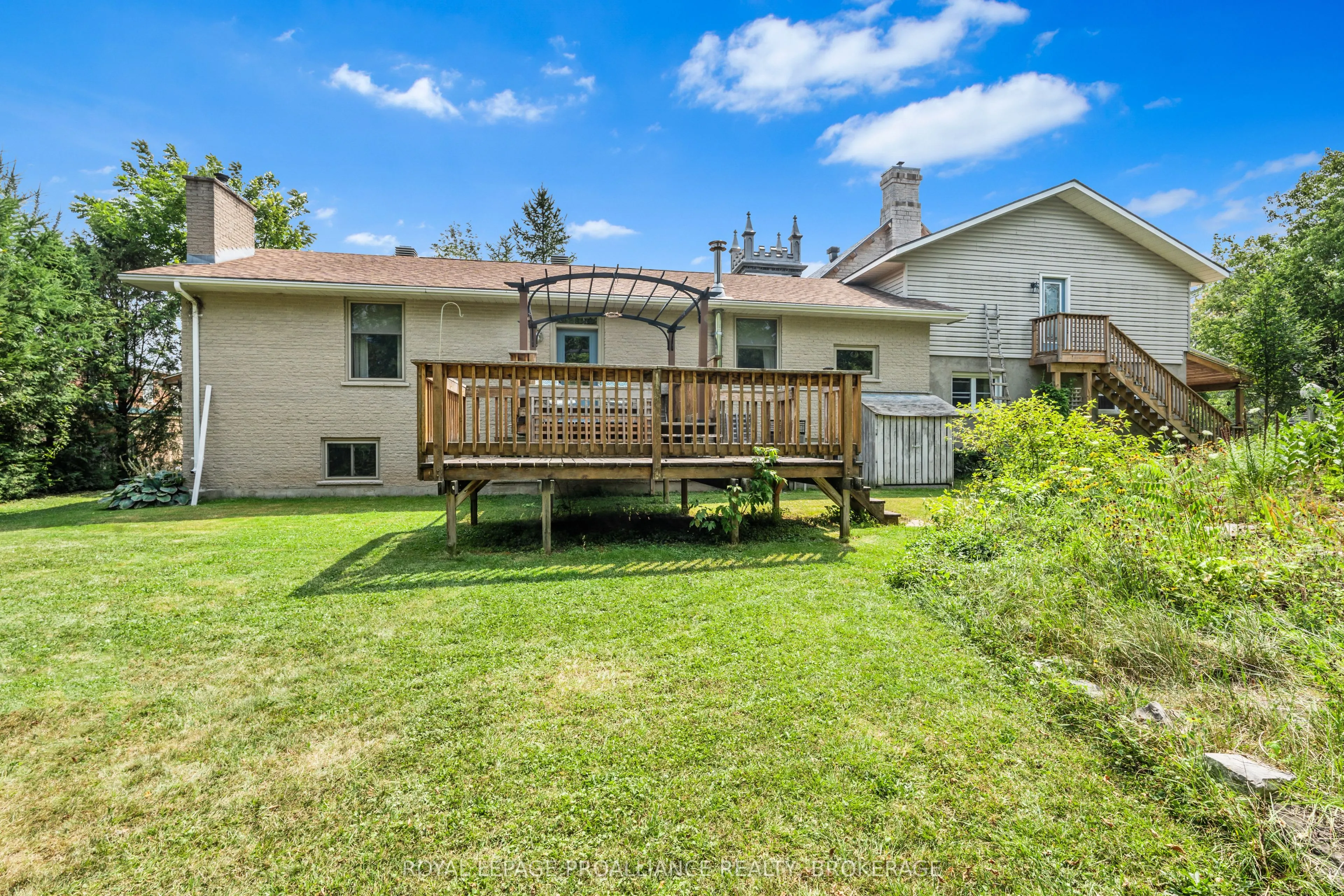 3958 Harrowsmith Road