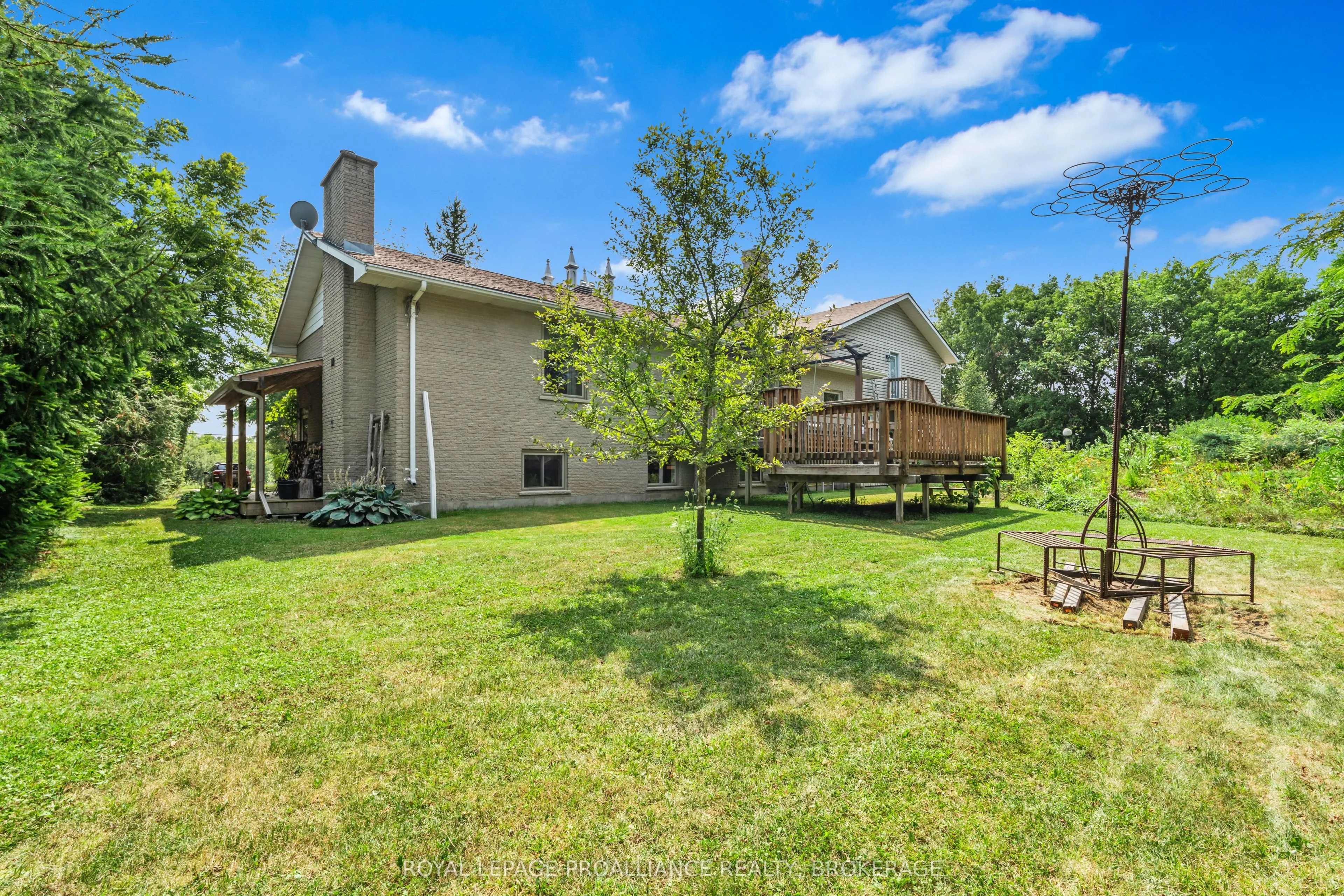 3958 Harrowsmith Road