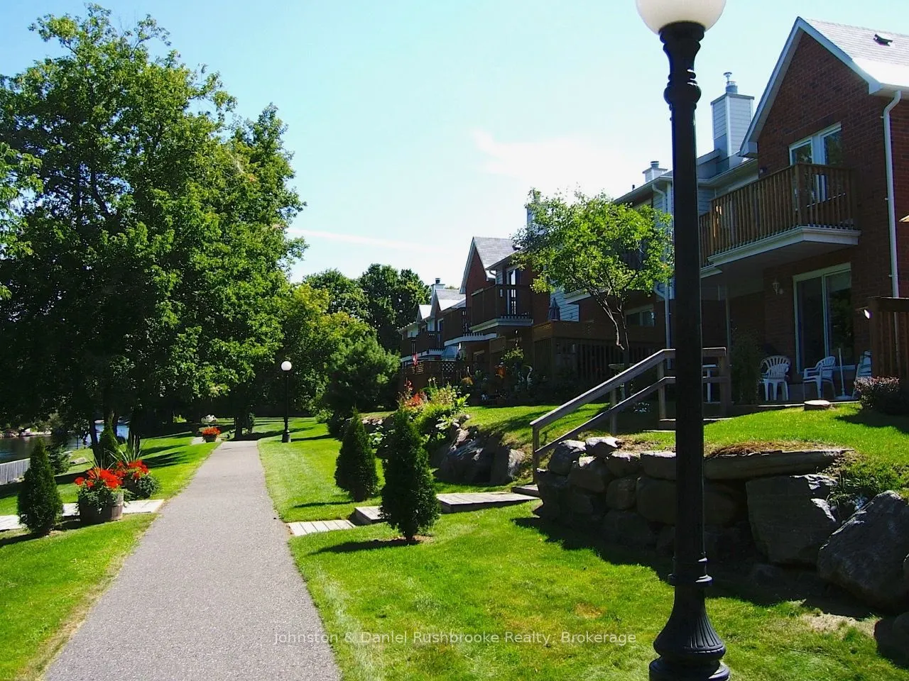 93 Shoreline Drive, #7