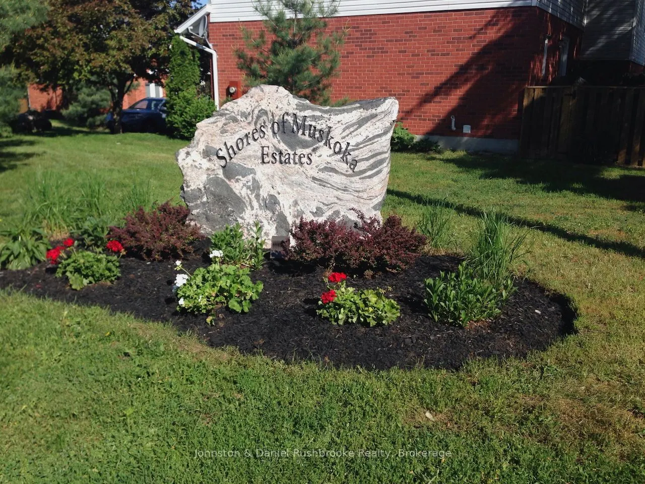 93 Shoreline Drive, #7