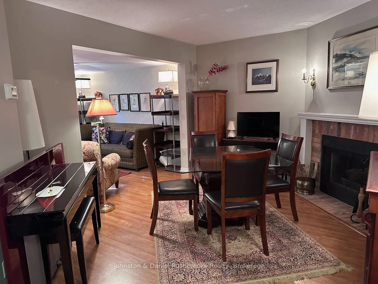 93 Shoreline Drive, #7