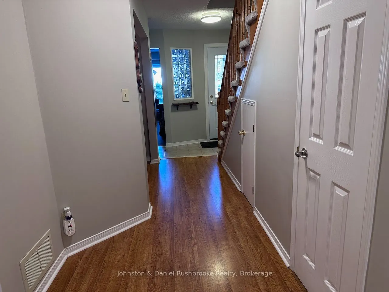 93 Shoreline Drive, #7