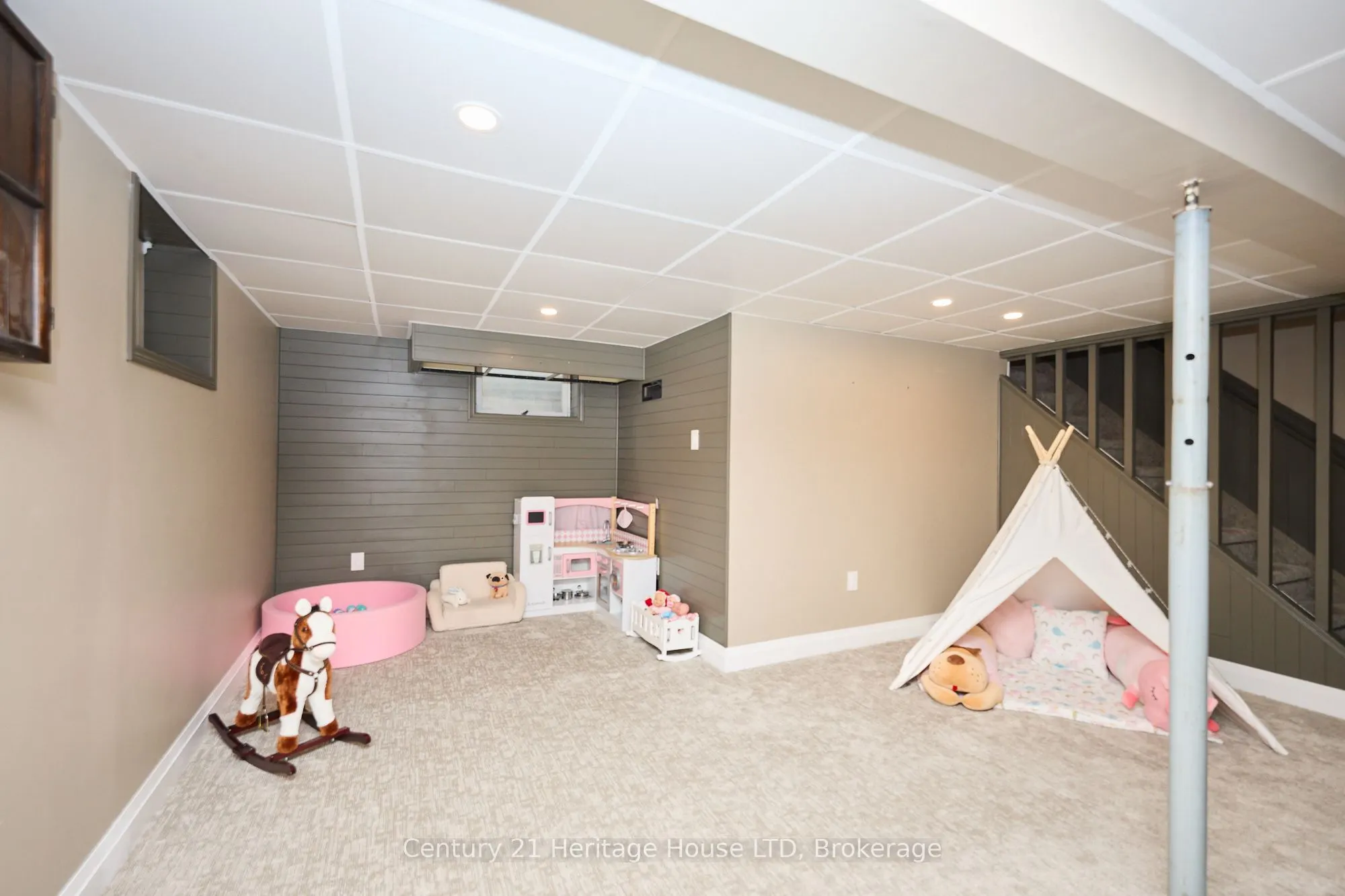 25 Birchpark Drive