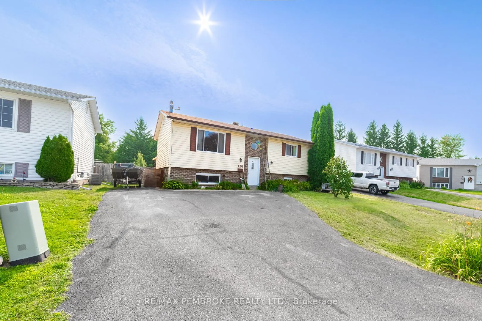 136 Springfield Crescent