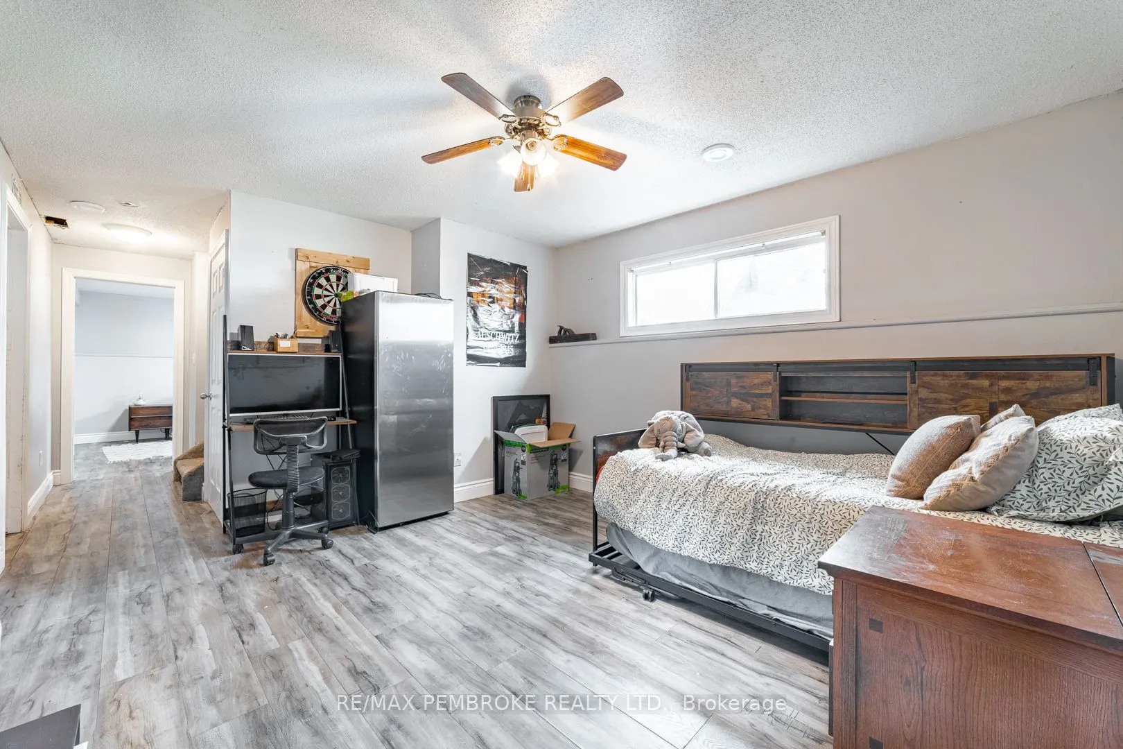 136 Springfield Crescent