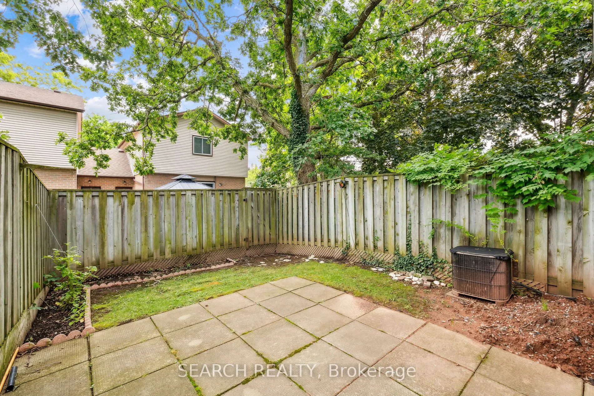 610 Barton Street, #26
