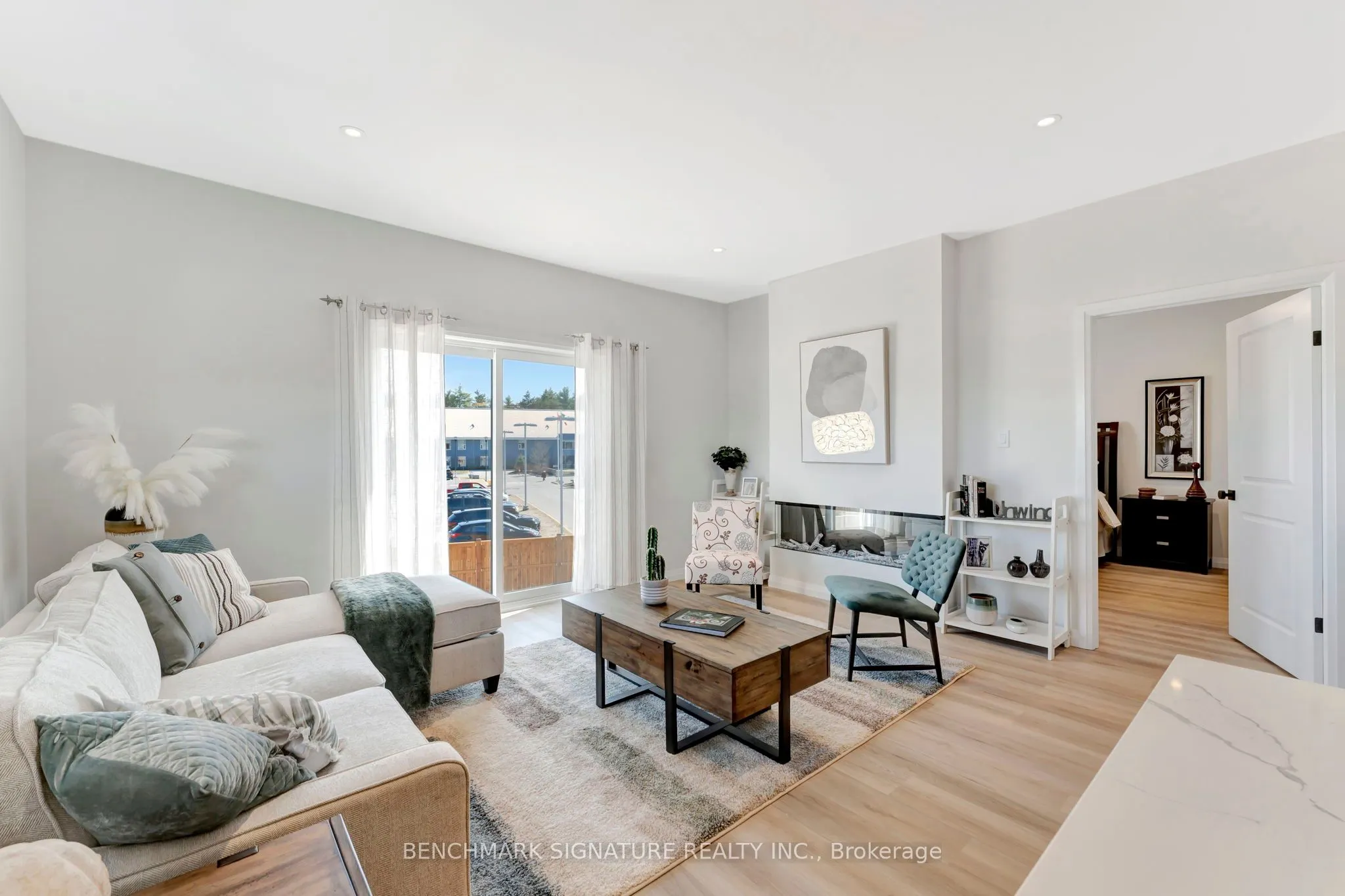 2 Painted Skimmer Place