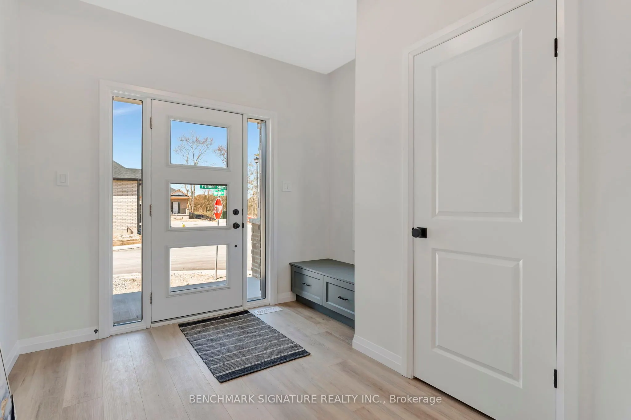 2 Painted Skimmer Place